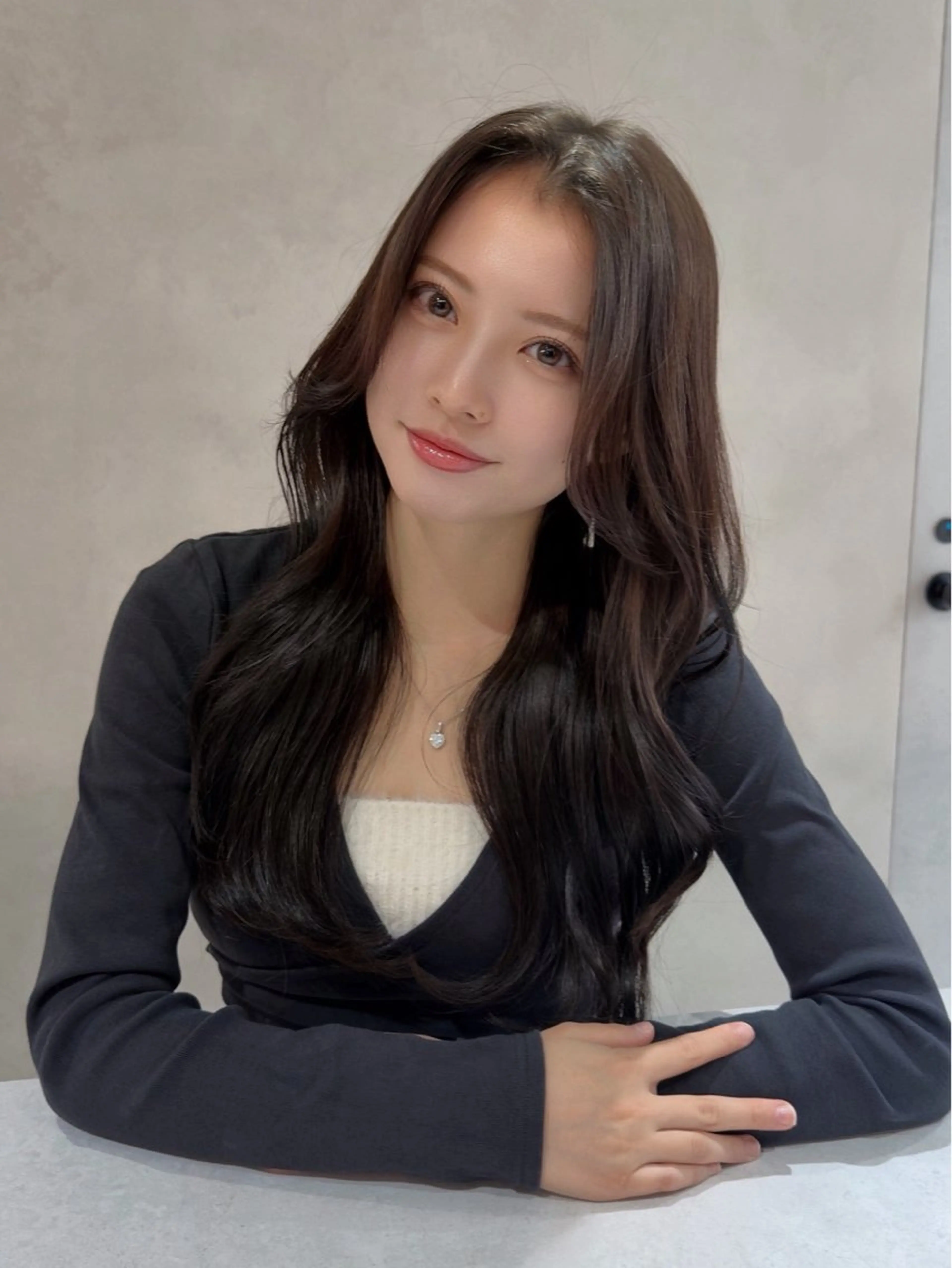 ロング カラー 新島 涼のヘアスタイル