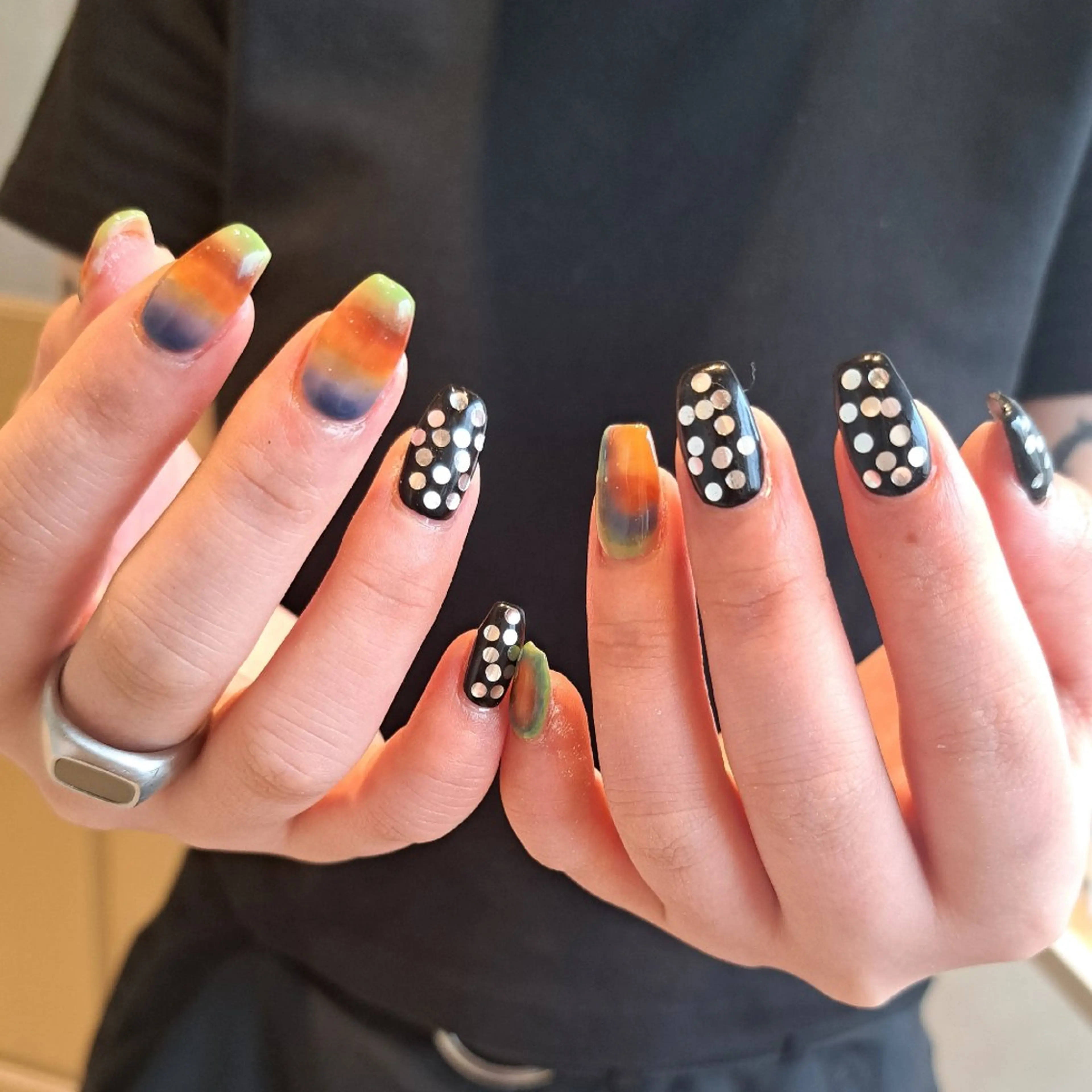 ネイル アートネイル ジェルネイル グラデーション ホログラムネイル 持ち込み Nail mood /アートし放題のネイルデザイン