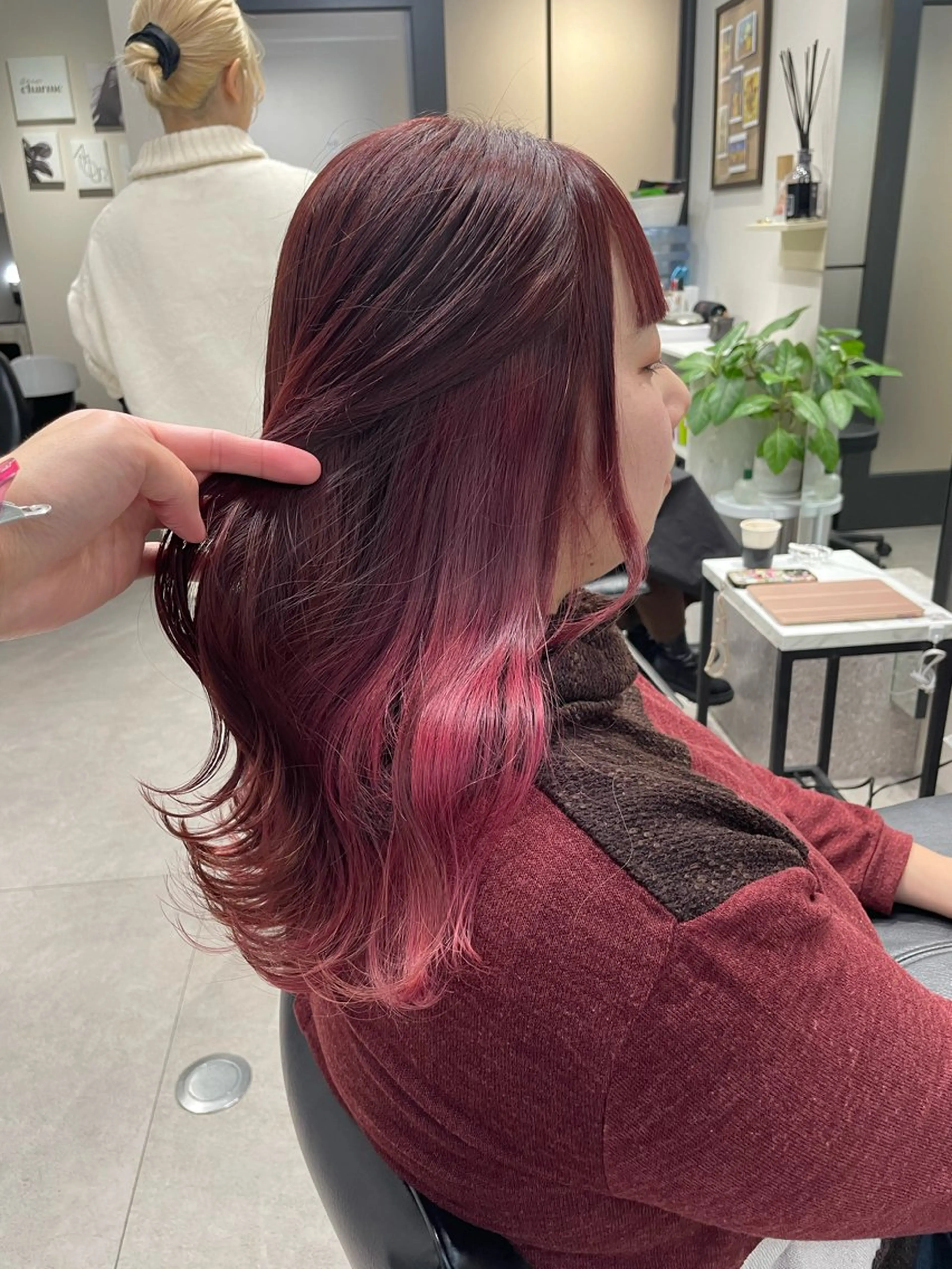 ロング カラー ヘアカラー トリートメント 髪質改善will hairdesignのヘアスタイル