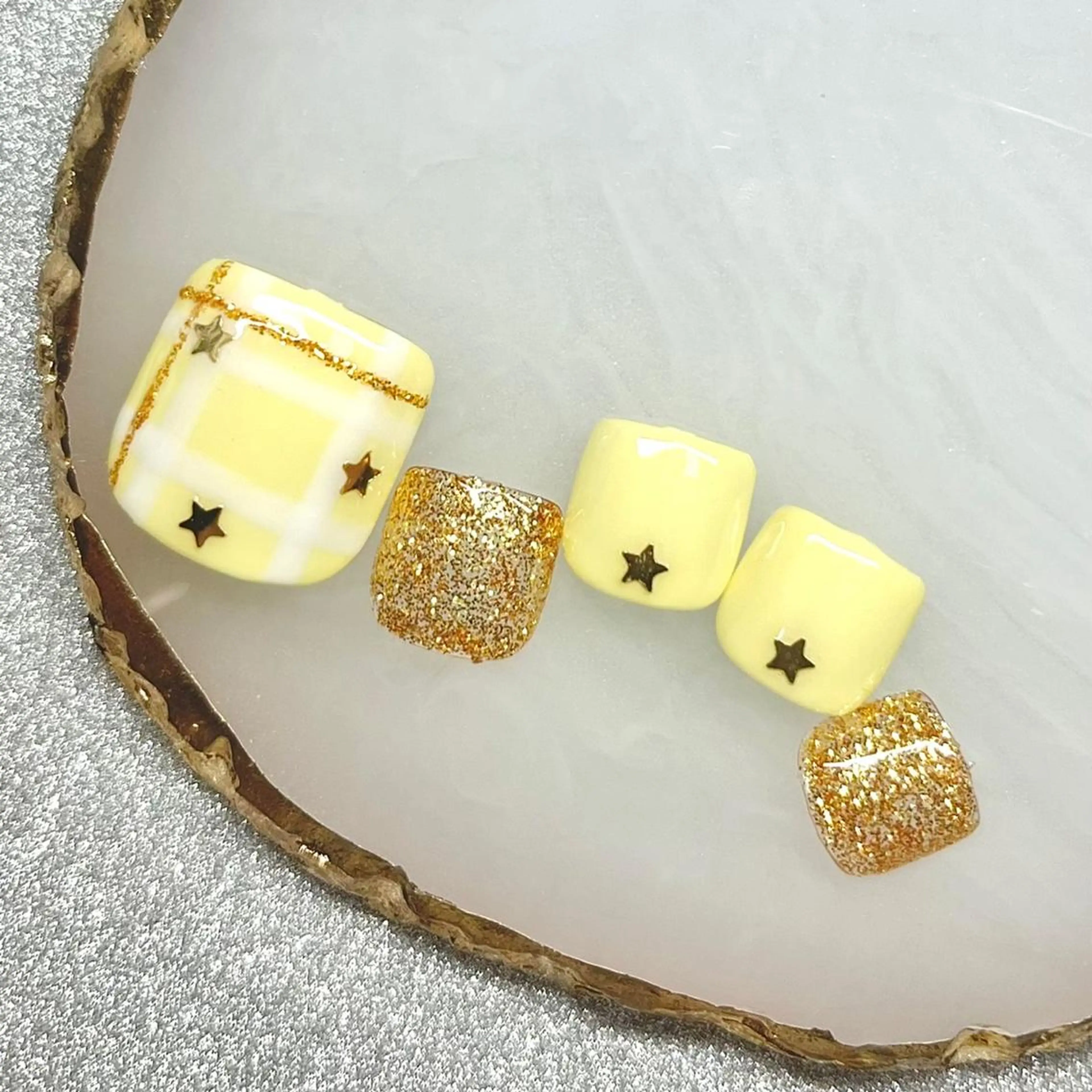 ネイル フットネイル Alohi nail salonのネイルデザイン