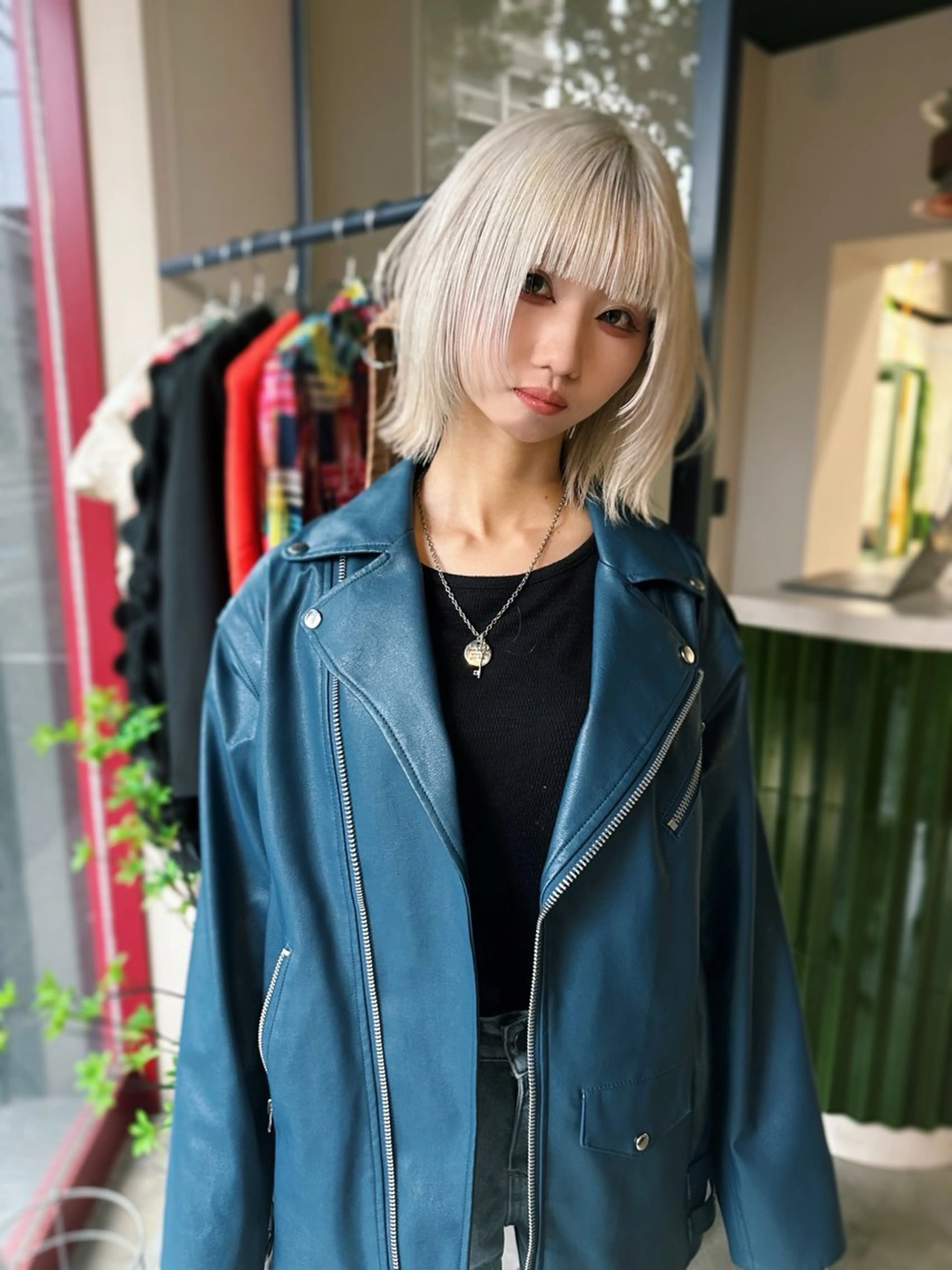 ミディアム カラー ヘアカラー トリートメント 色落ちまで2度綺麗な ハイトーン⭐️ヨシキのヘアスタイル