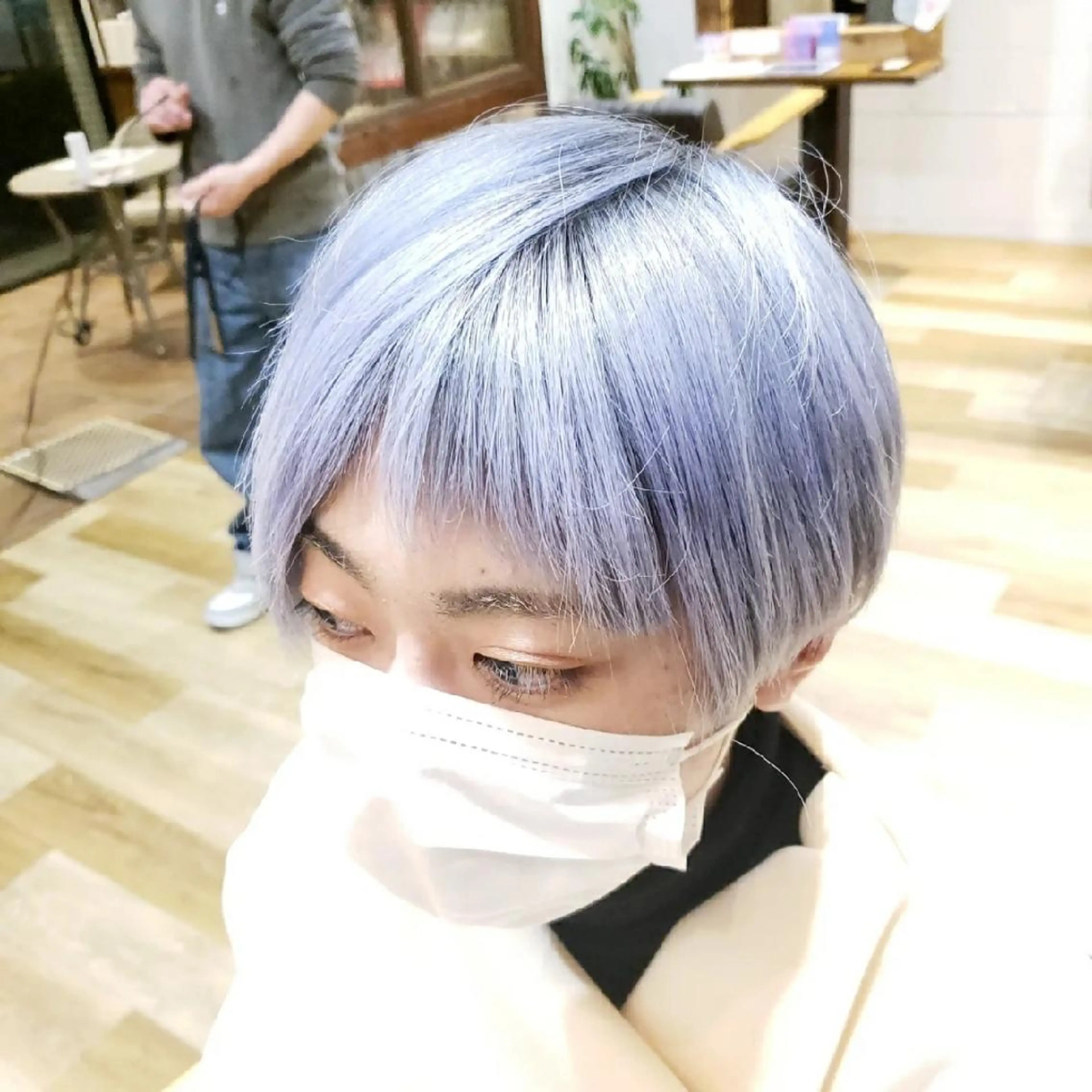 ショート カラー ブリーチ カット ヘアカラー 美容室SAKU  馬橋店所属・槌本 健成のヘアスタイル