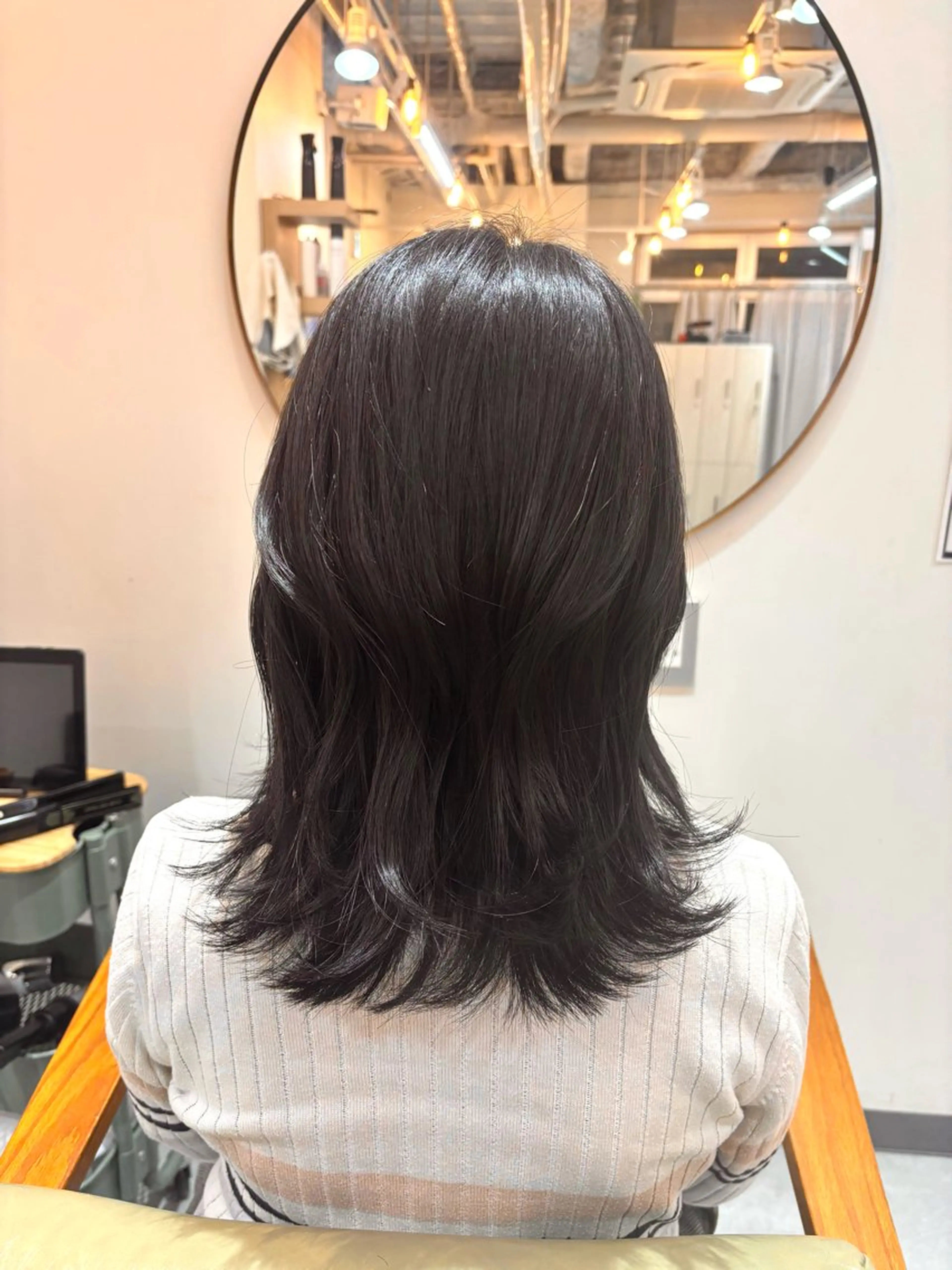 ミディアム lou  by  revo所属・カット無料❗️🫧 由姫🫧のヘアスタイル