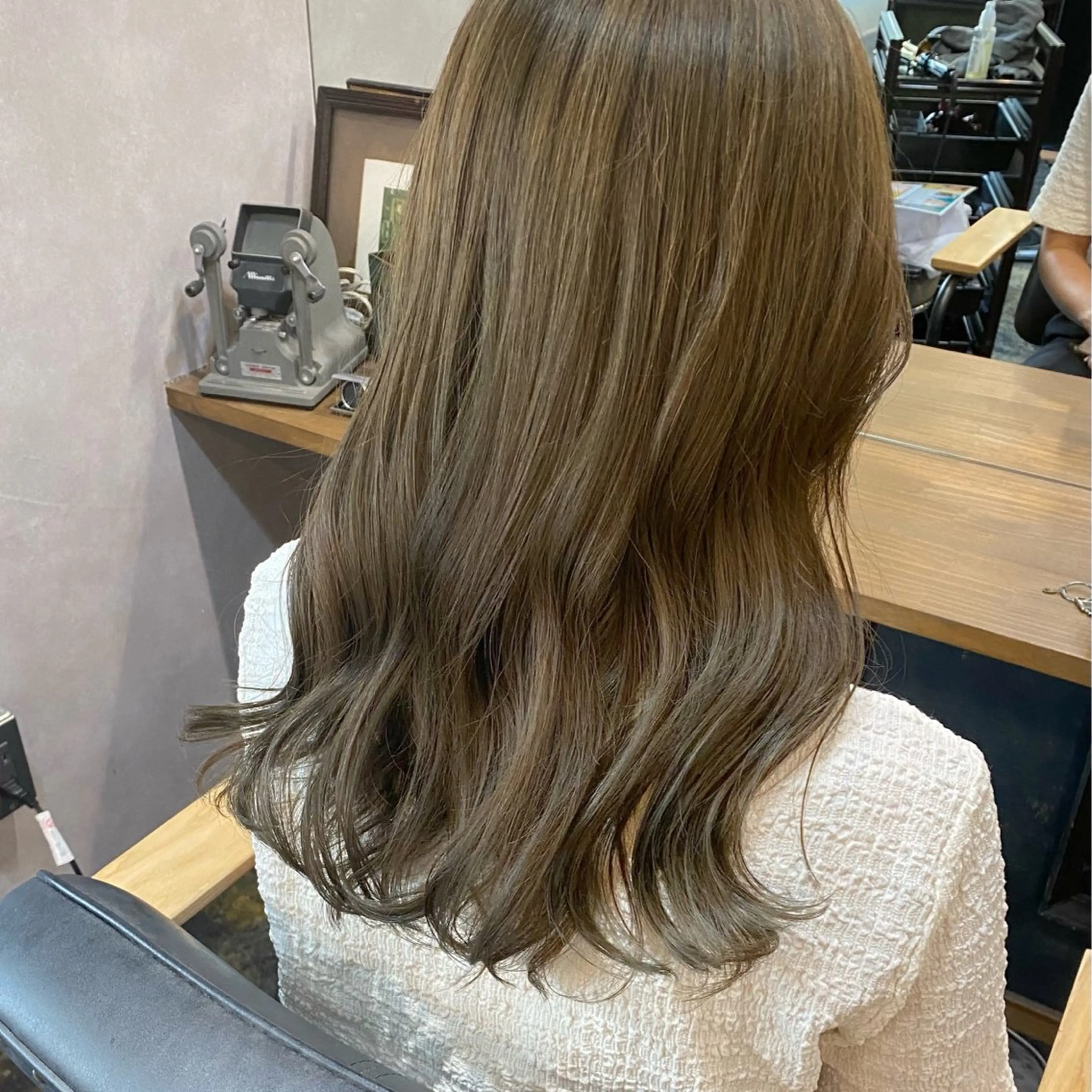 セミロング カラー カット ヘアカラー くすみカラー♡ Yuukaのヘアスタイル
