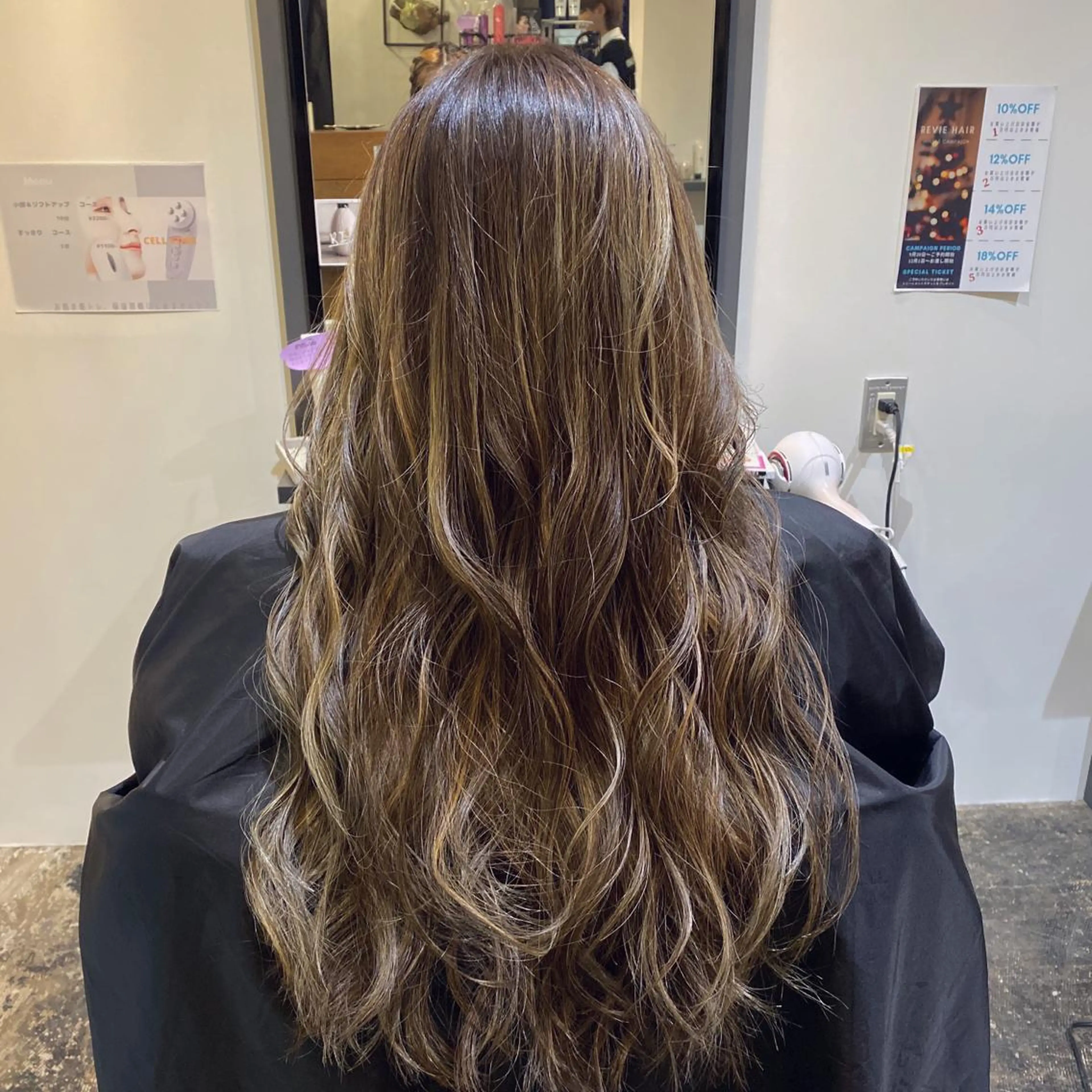 ロング カラー TRUCK トラックのヘアスタイル