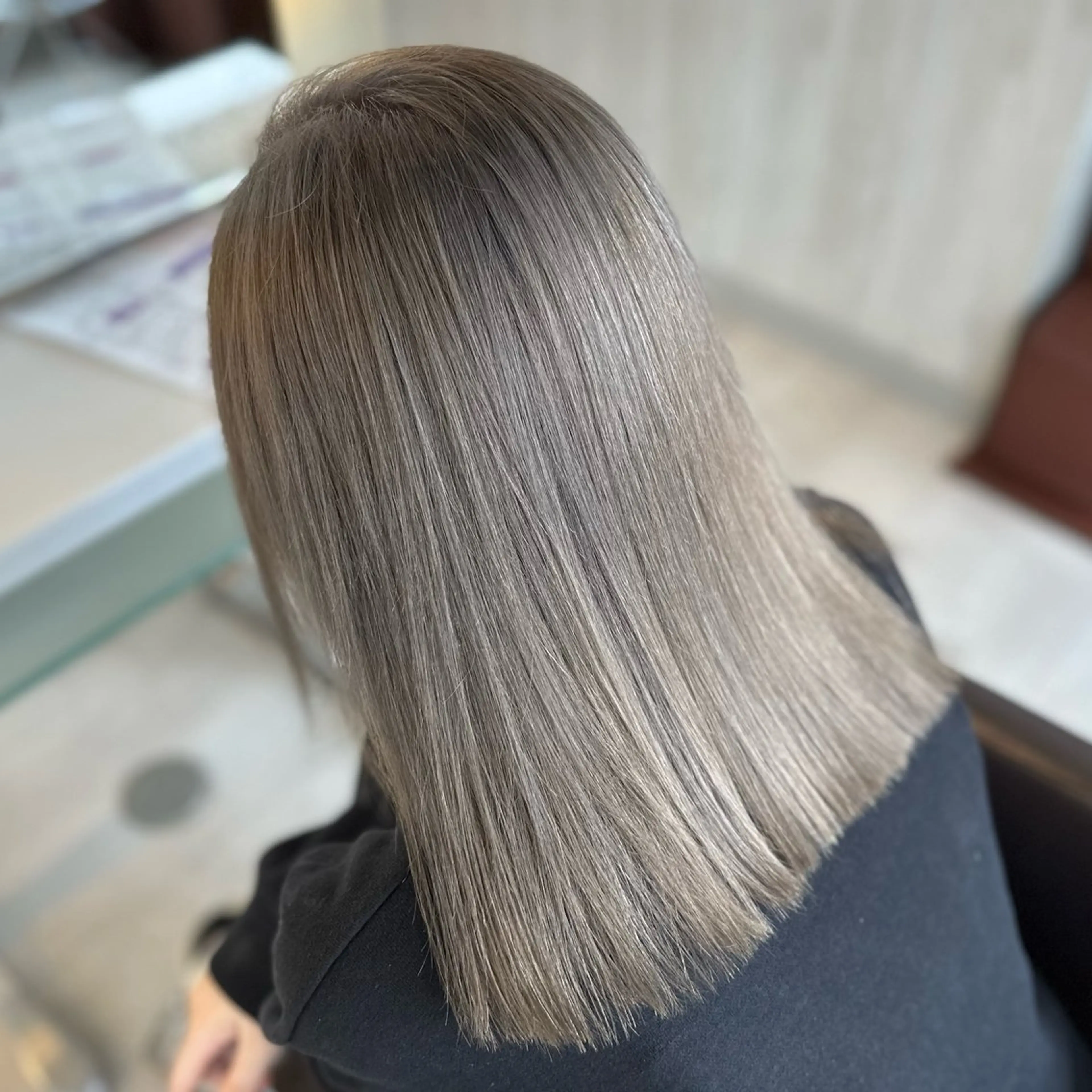 セミロング ヘアカラー トリートメント 🤍うる艶透明感🤍 satsukiのヘアスタイル