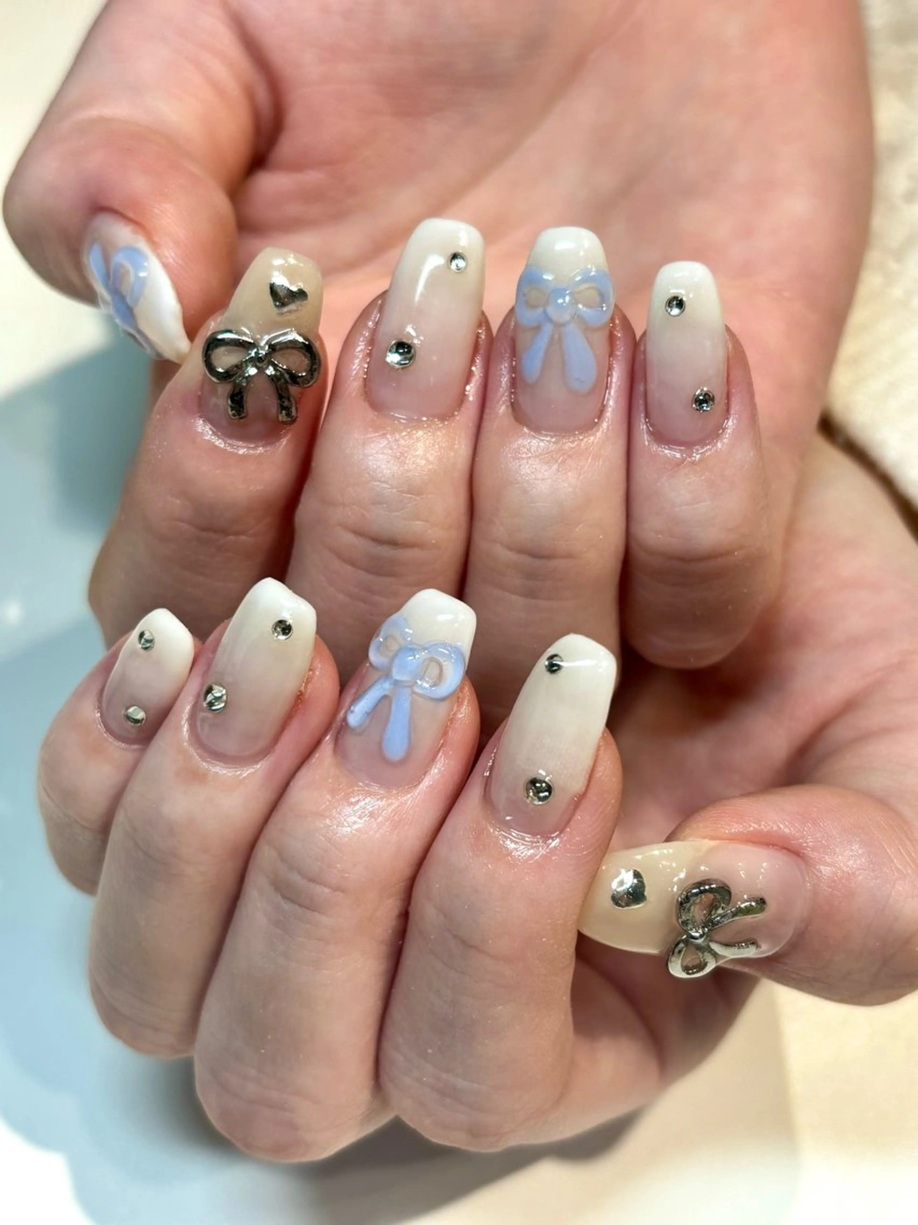 ネイル フットネイル フレンチネイル ジェルネイル グラデーション マグネットネイル ハンドネイル ヘアー.ネイル二刀流 misa🫧のヘアスタイル