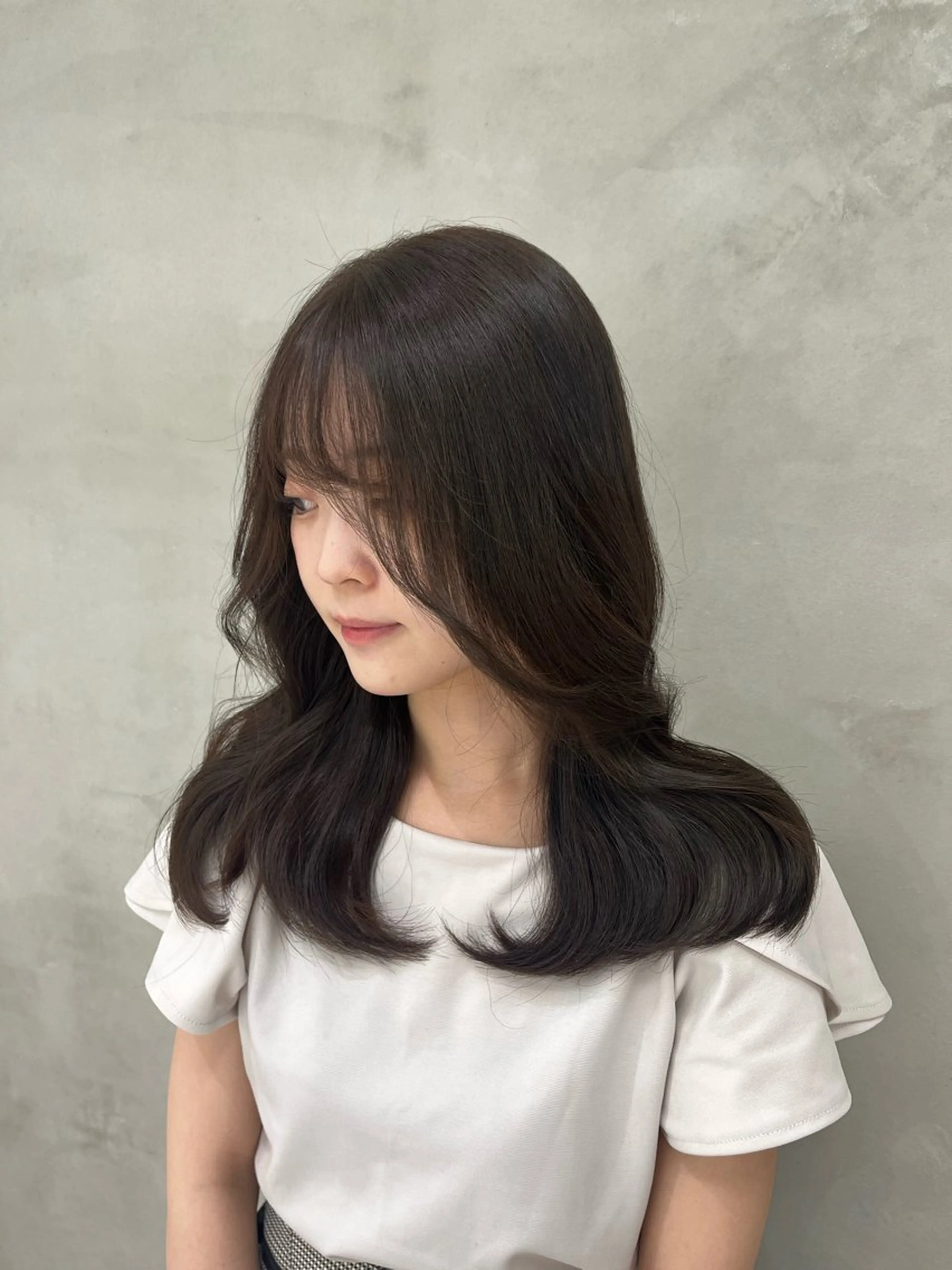 セミロング 韓国風ヘア Tiffa二子玉川所属・レイヤーカット 🌻AOI🌻のヘアスタイル