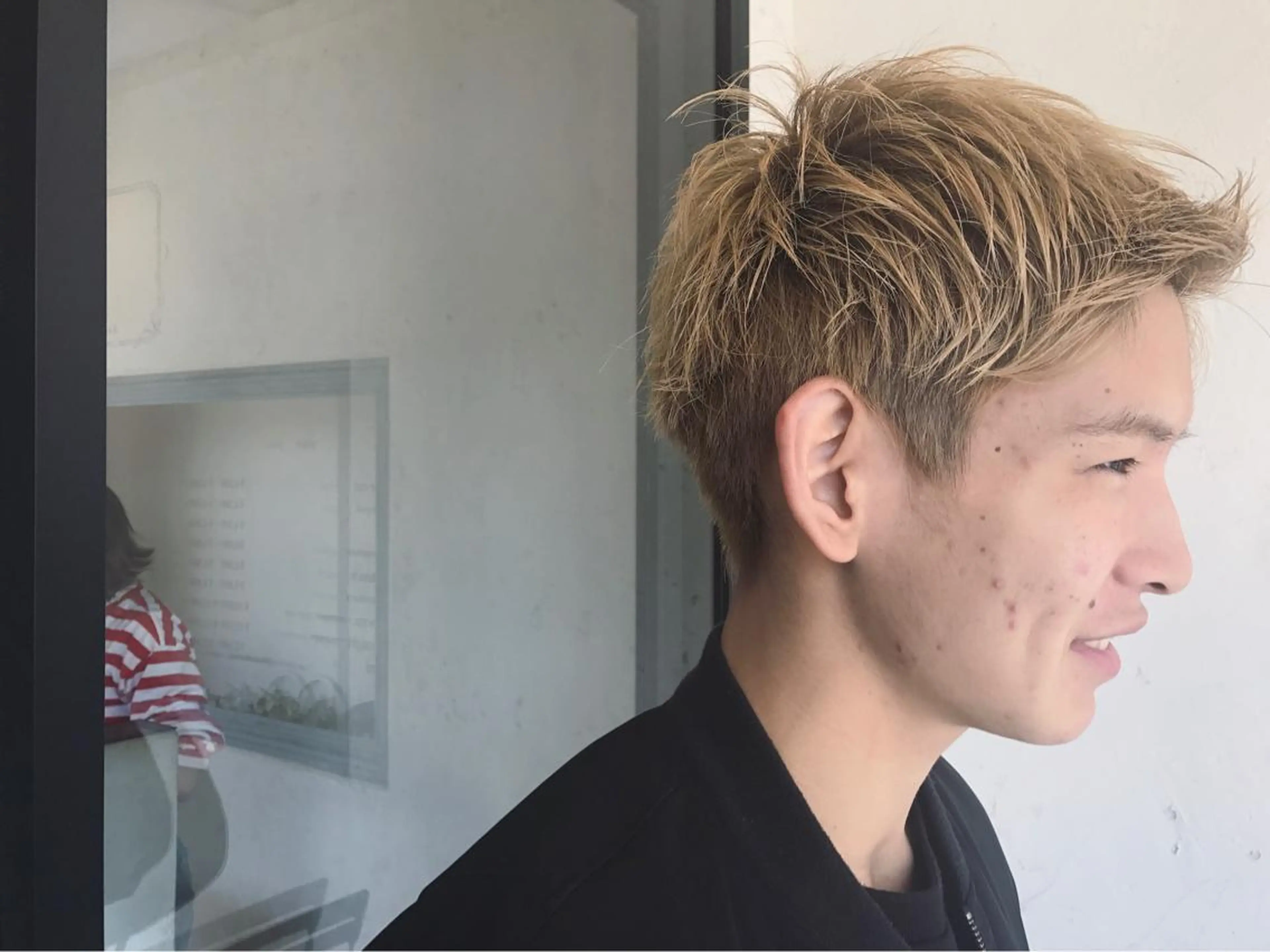 ショート メンズ 垢抜け韓国風ヘア カラーMIKUのヘアスタイル