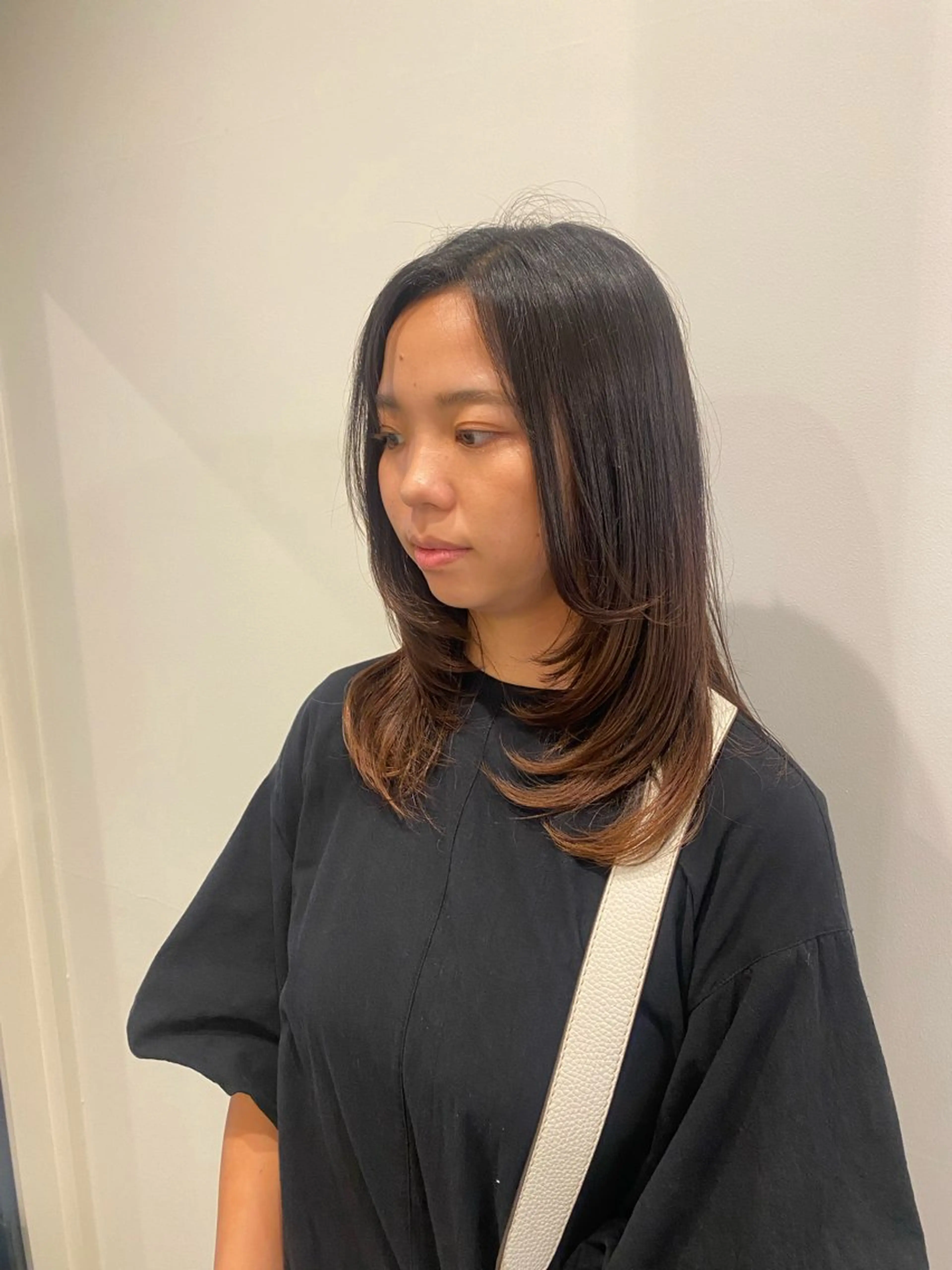 ミディアム ハイレイヤー レイヤーカット カット 🍑 モモカ🍑のヘアスタイル