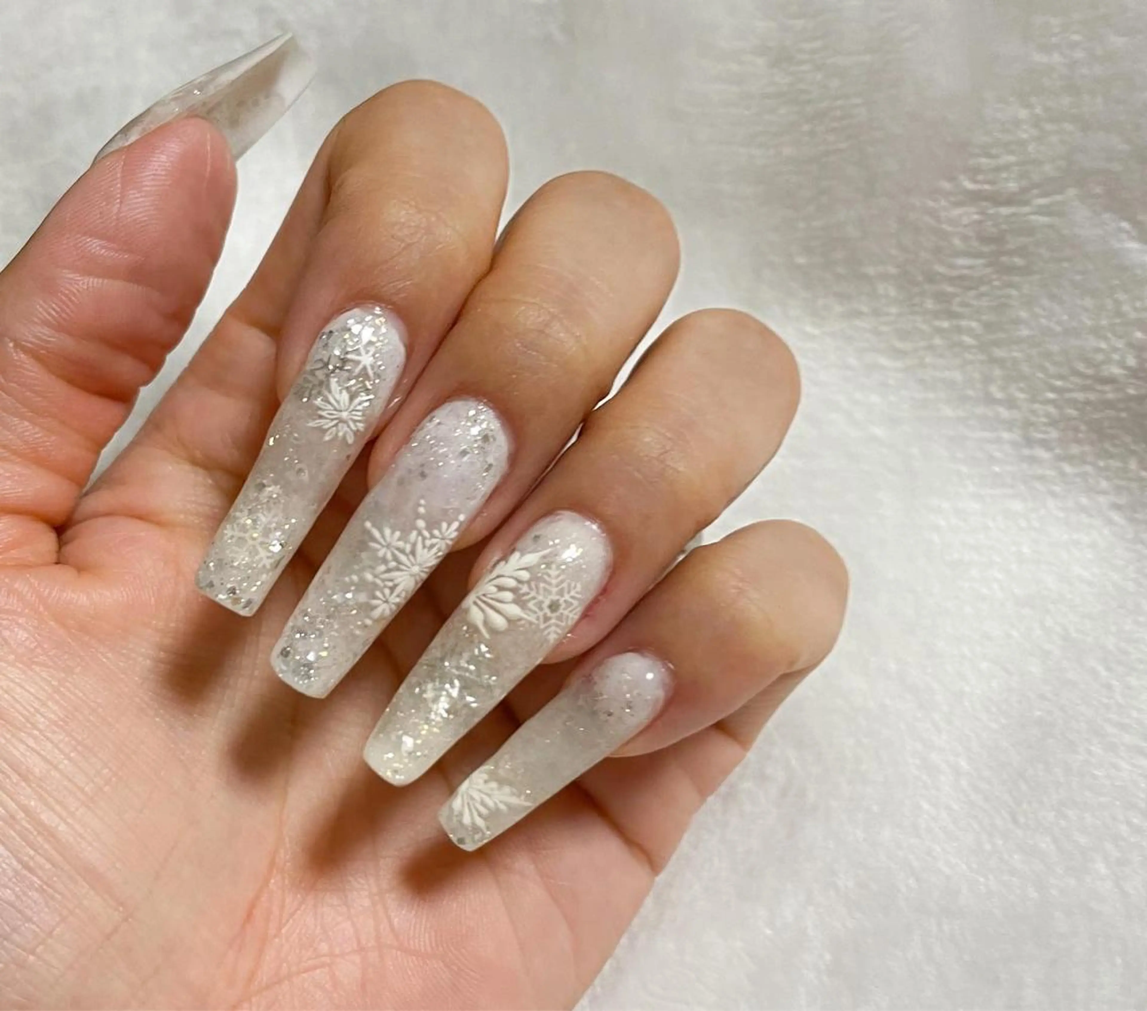 ネイル 長さ出し フレンチネイル グラデーション キラキラネイル ロングネイル nail salon Be.のネイルデザイン