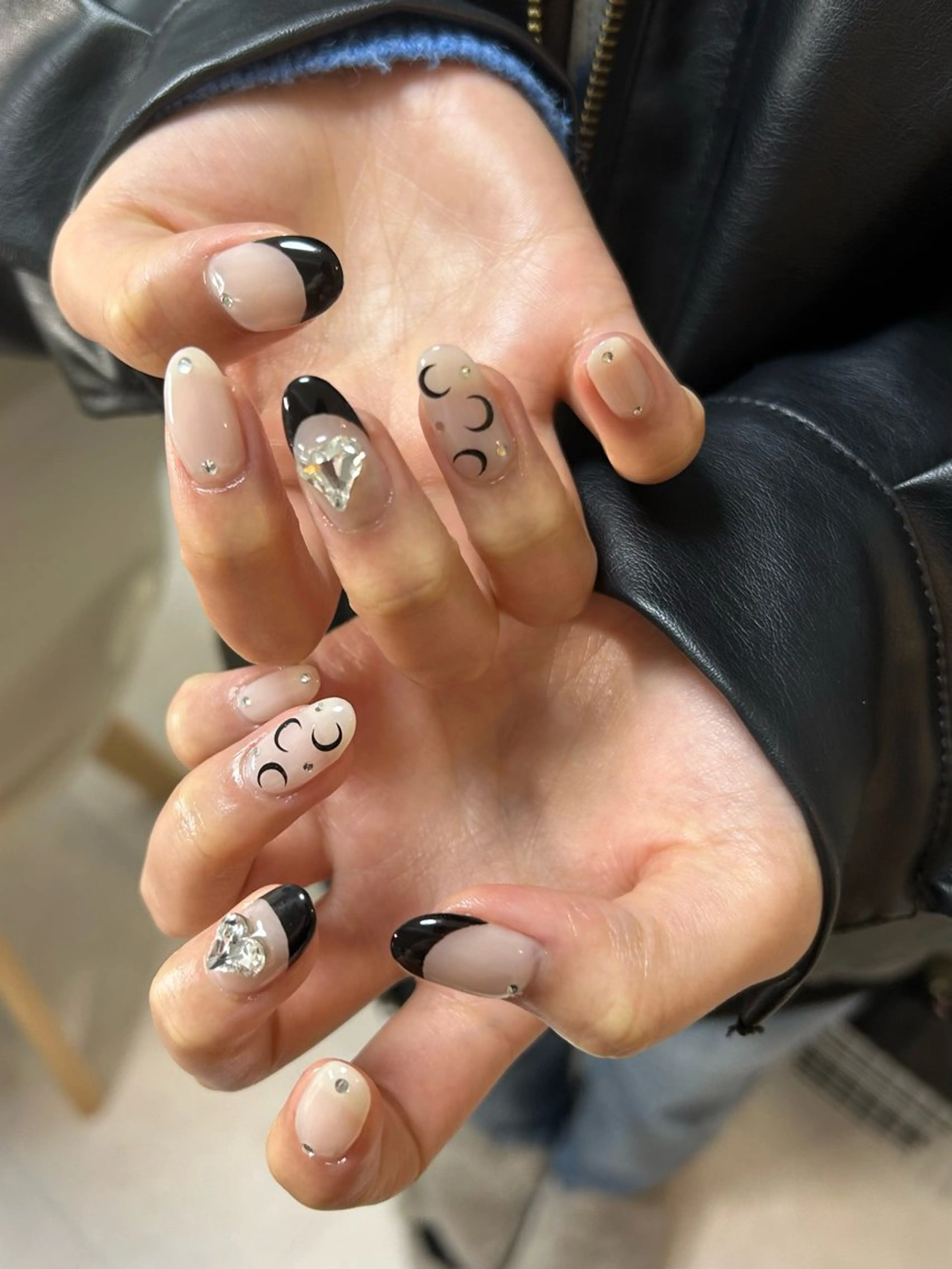 ネイル キラキラネイル ストーンネイル ten nail salon　かえでのネイルデザイン