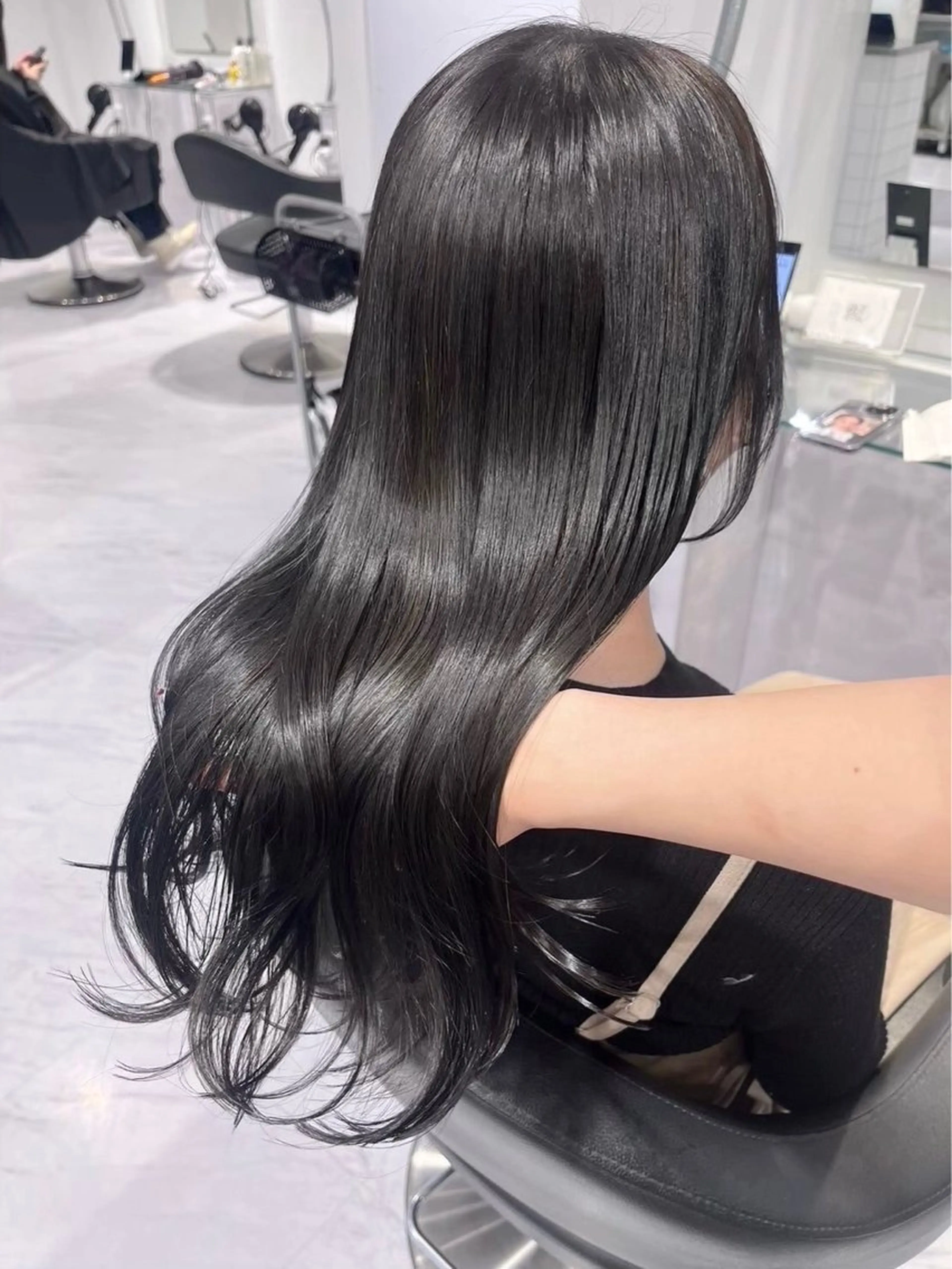 ロング カラー カット ヘアカラー トリートメント 海外風ブリーチなし 🫒Rion🫒🩶のヘアスタイル