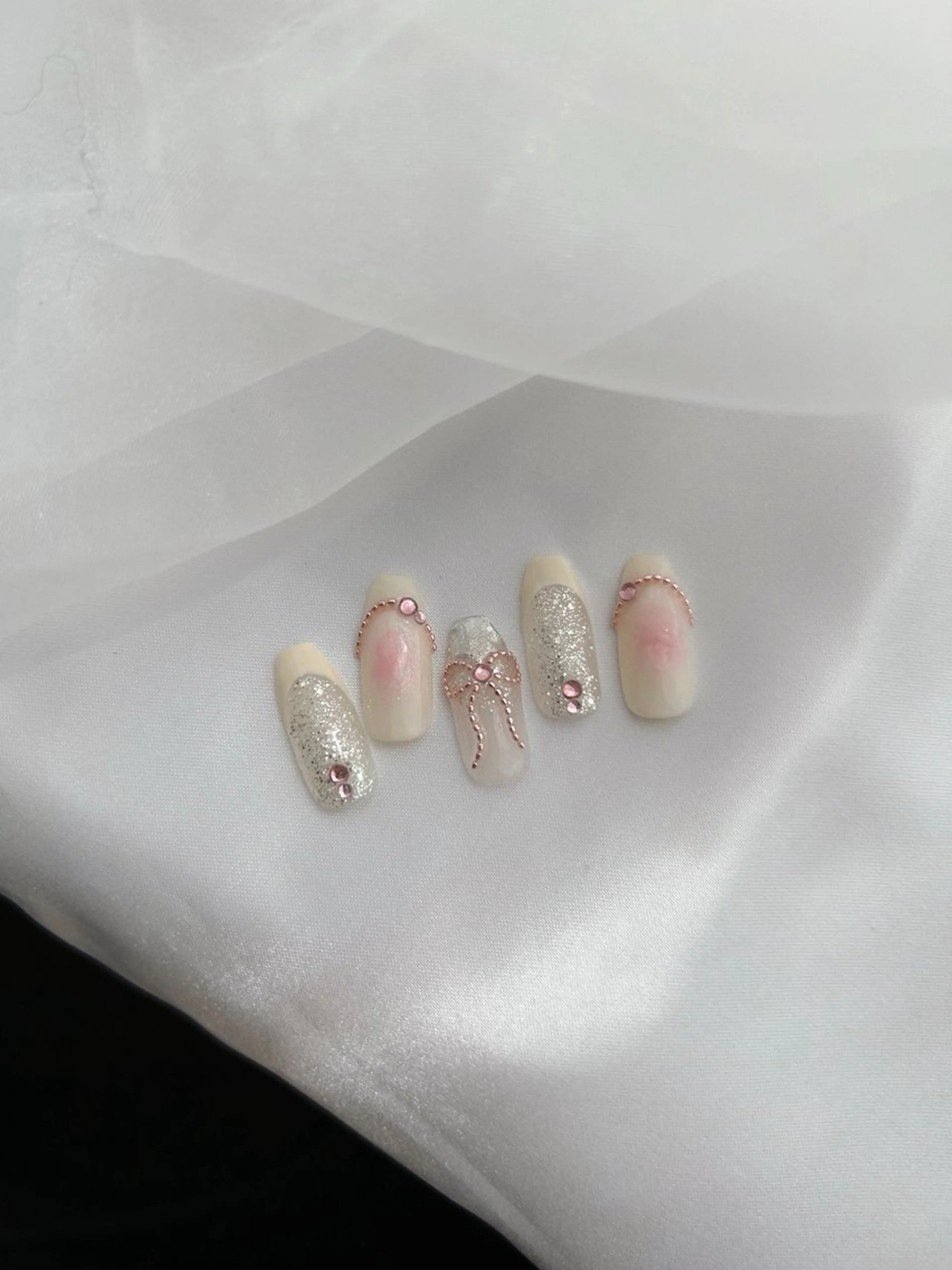 ネイル 春ネイル ハンドネイル peTiT chikaneのネイルデザイン