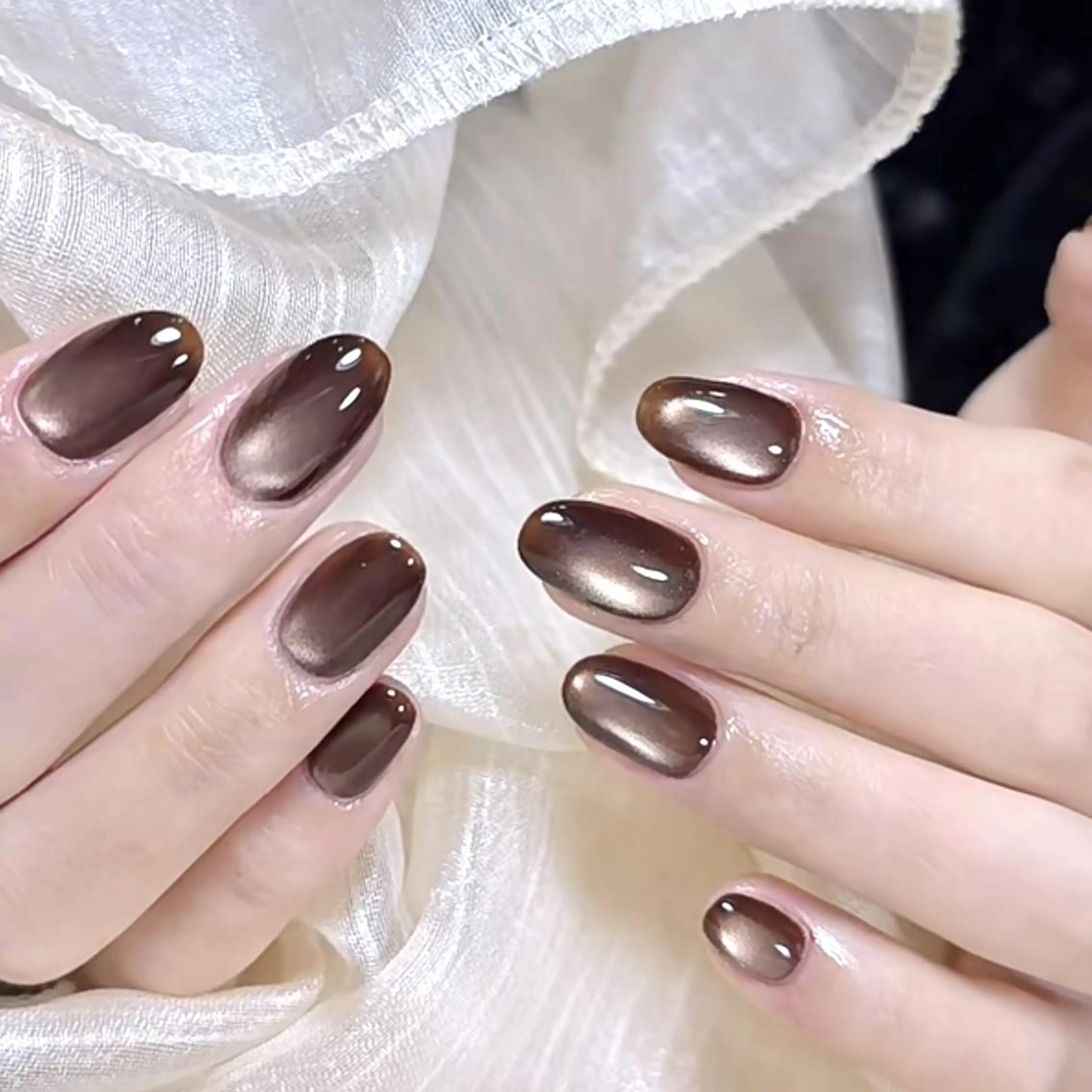 ネイル RAFFINE 月🦋🩵のネイルデザイン