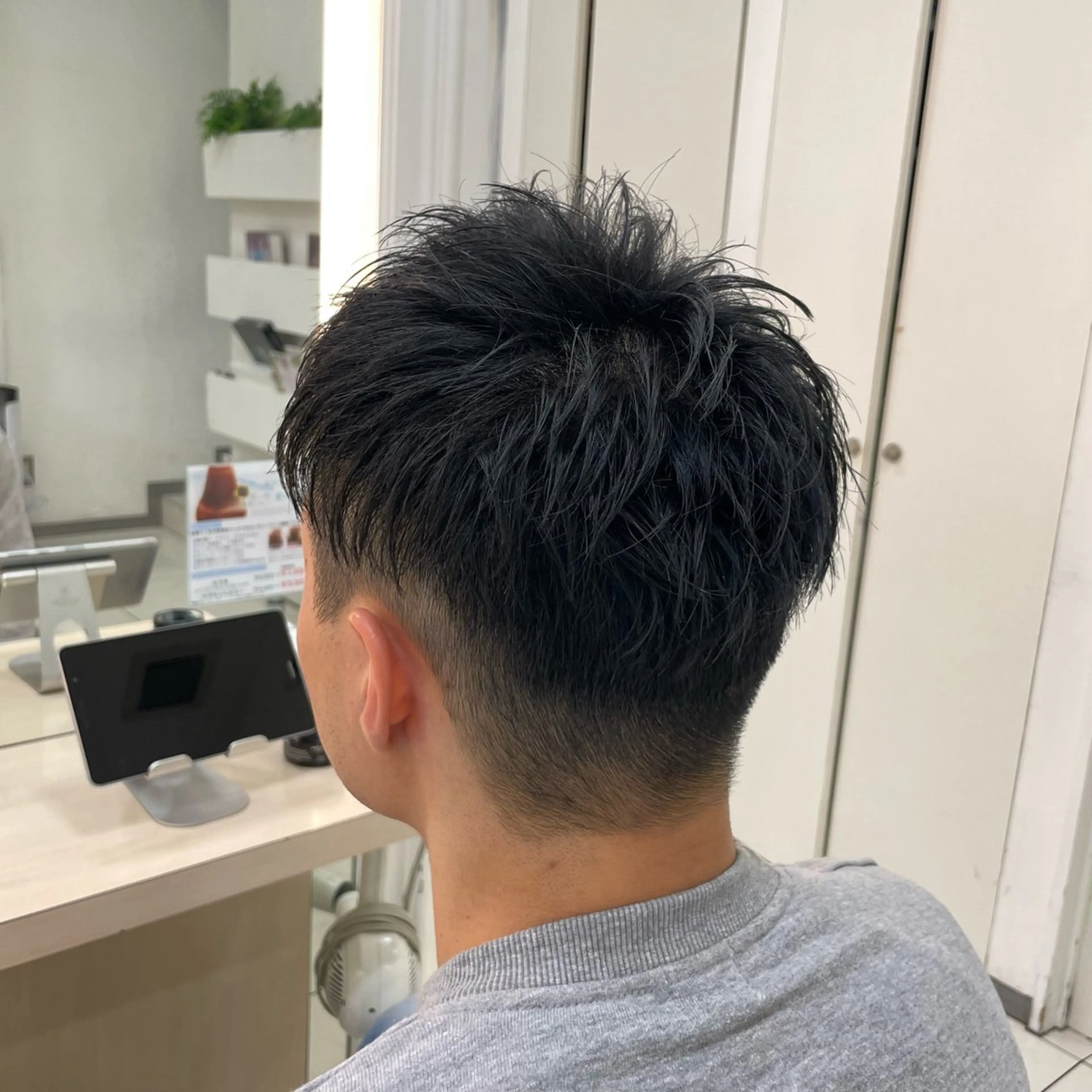 メンズ 崎山 紗吏のヘアスタイル