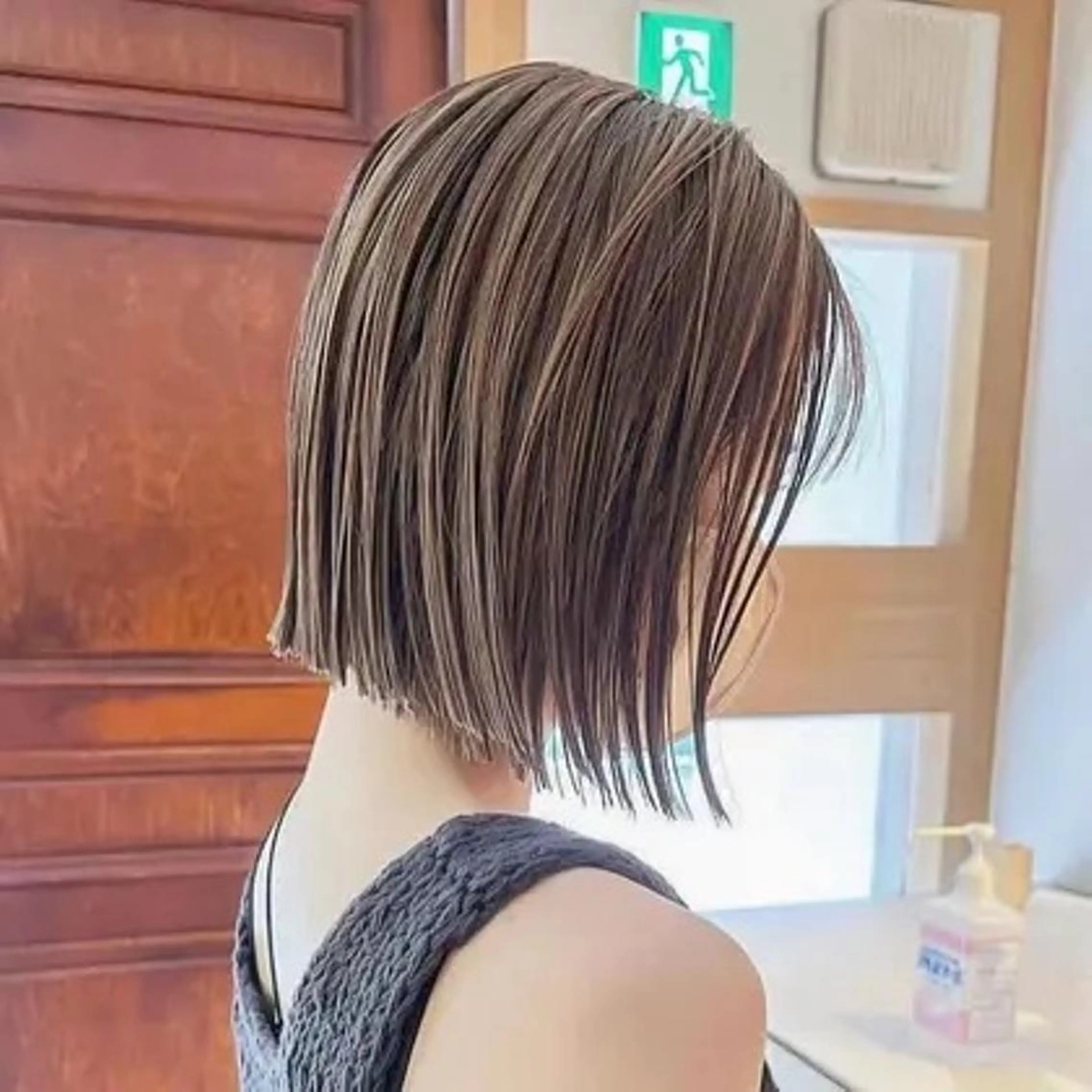 ミディアム カラー ボブ 佐藤さくら🌸ボブ/ レイヤーカットのヘアスタイル