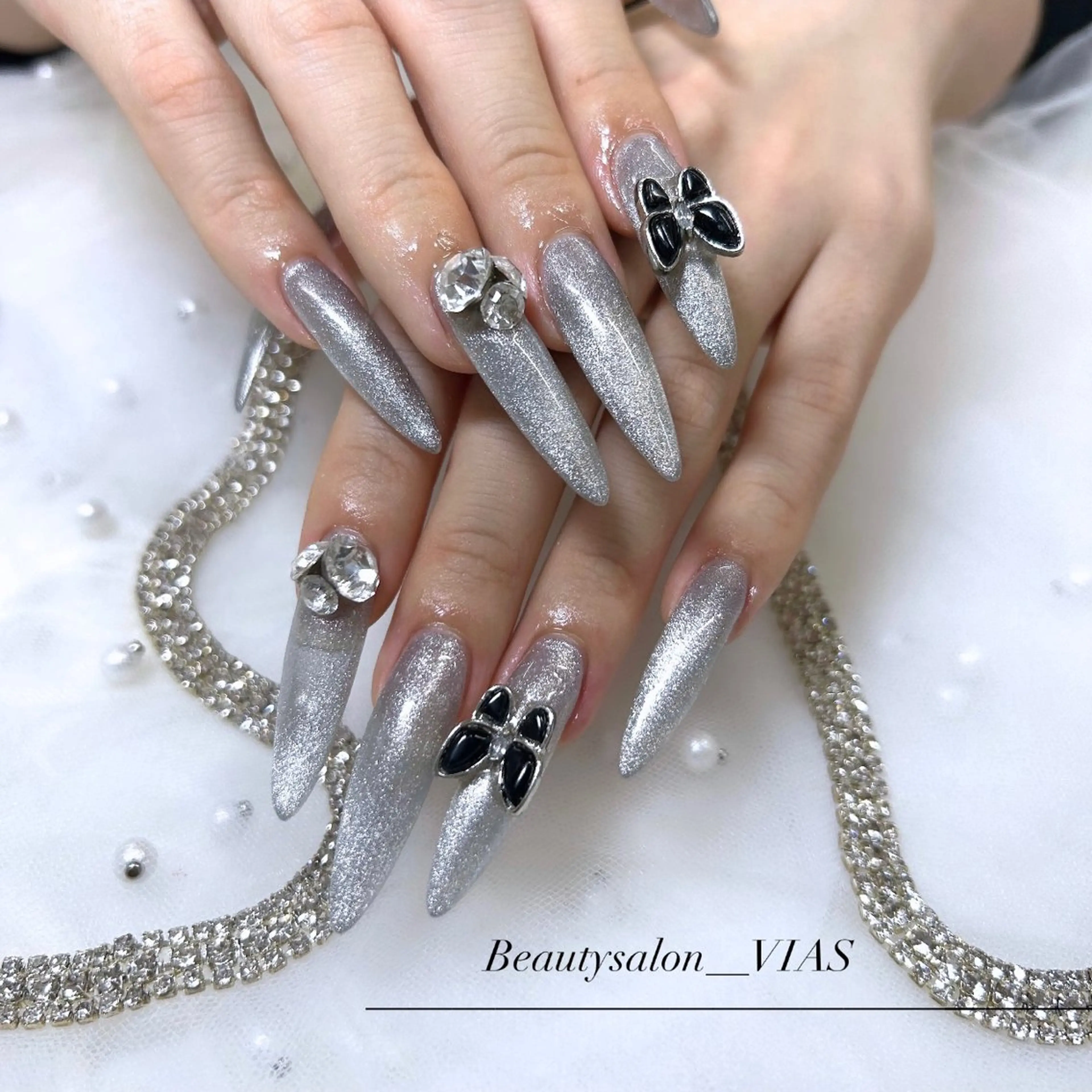 ネイル ハンドネイル VIAS 〜EYE&NAIL〜のマツエク・マツパデザイン