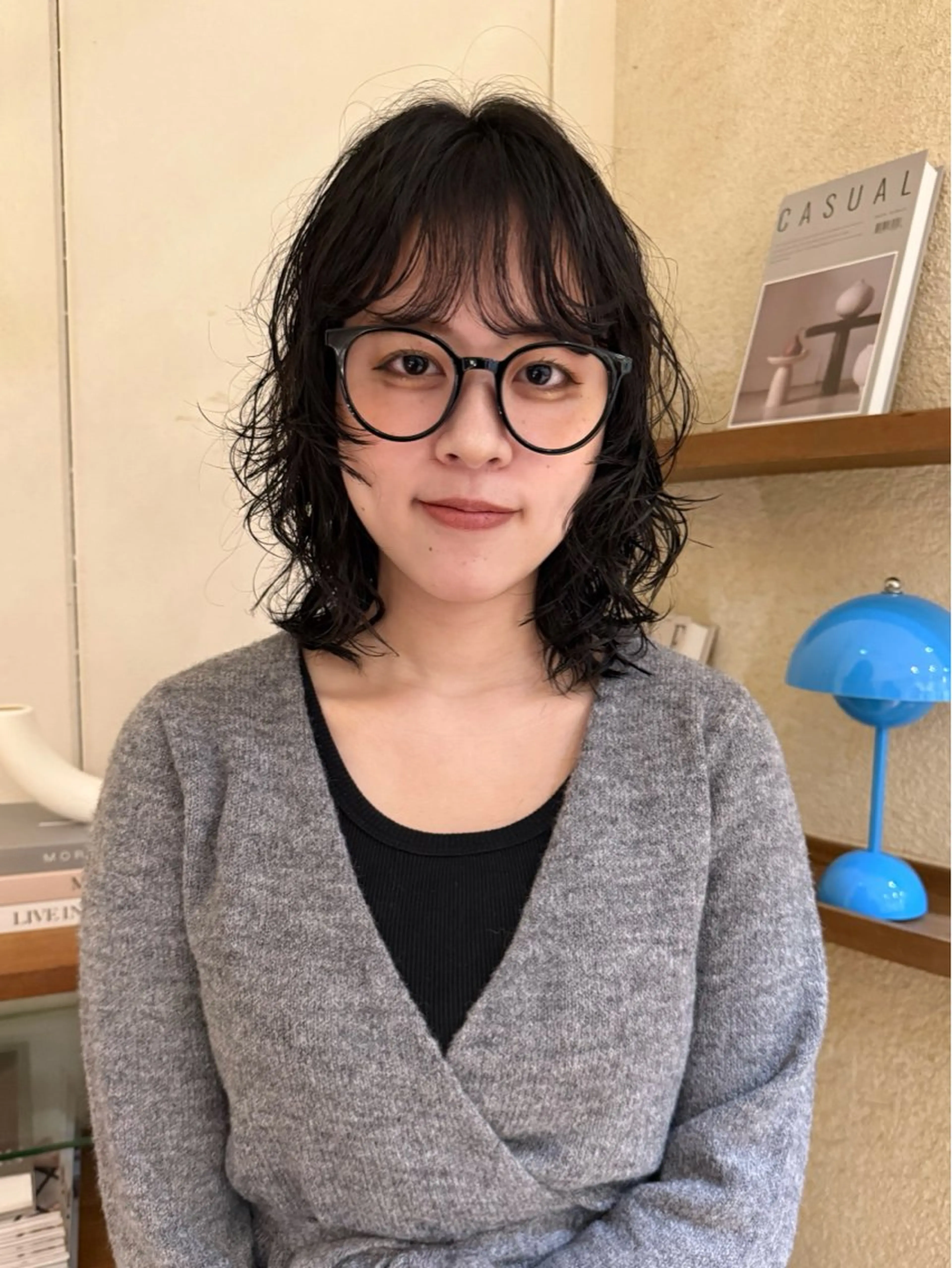 ミディアム パーマ ミディアムレイヤー ミディアムパーマ レイヤーカット 松尾/パーマ/堀江 心斎橋/なんばのヘアスタイル