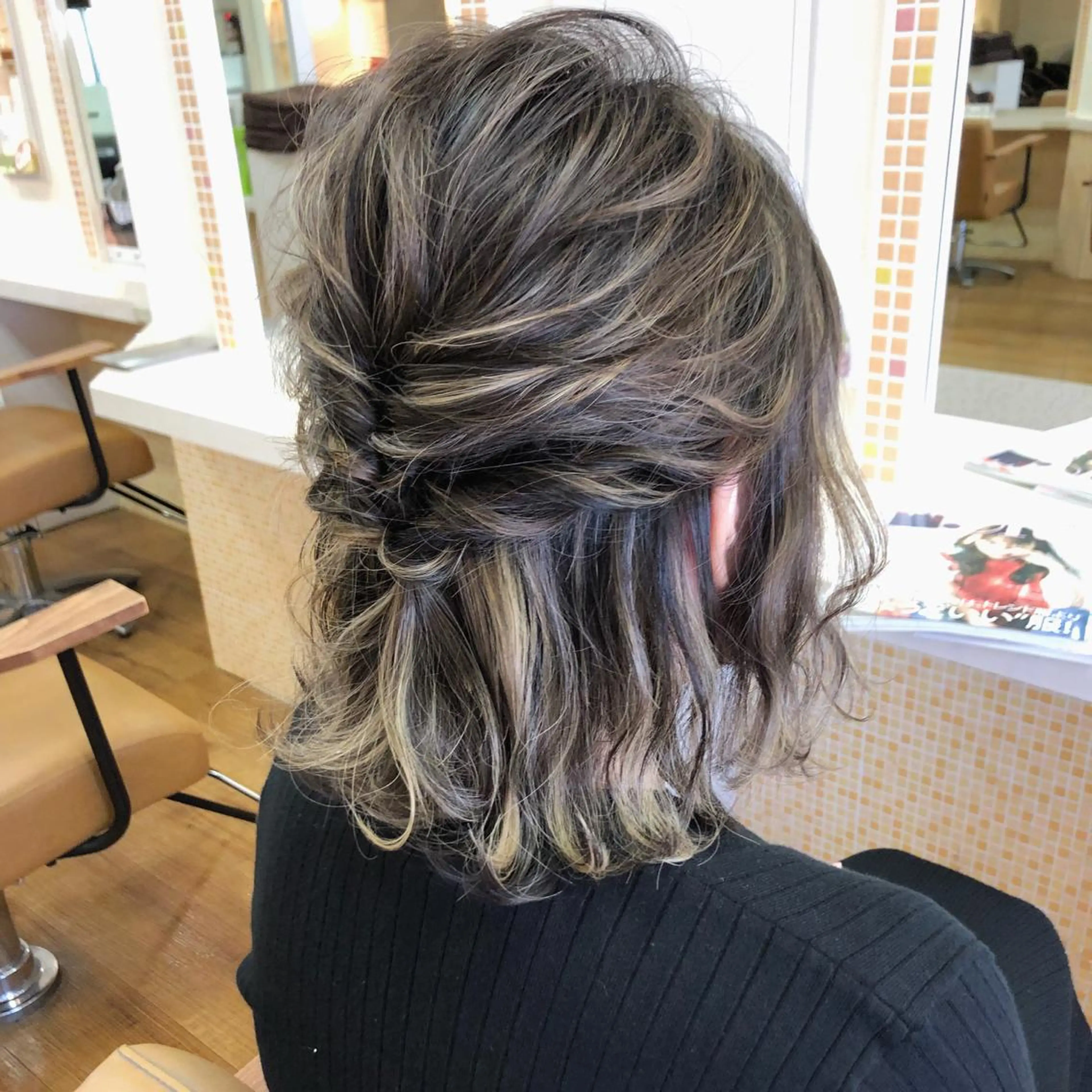 ミディアム ハイライト 可児 令路のヘアスタイル