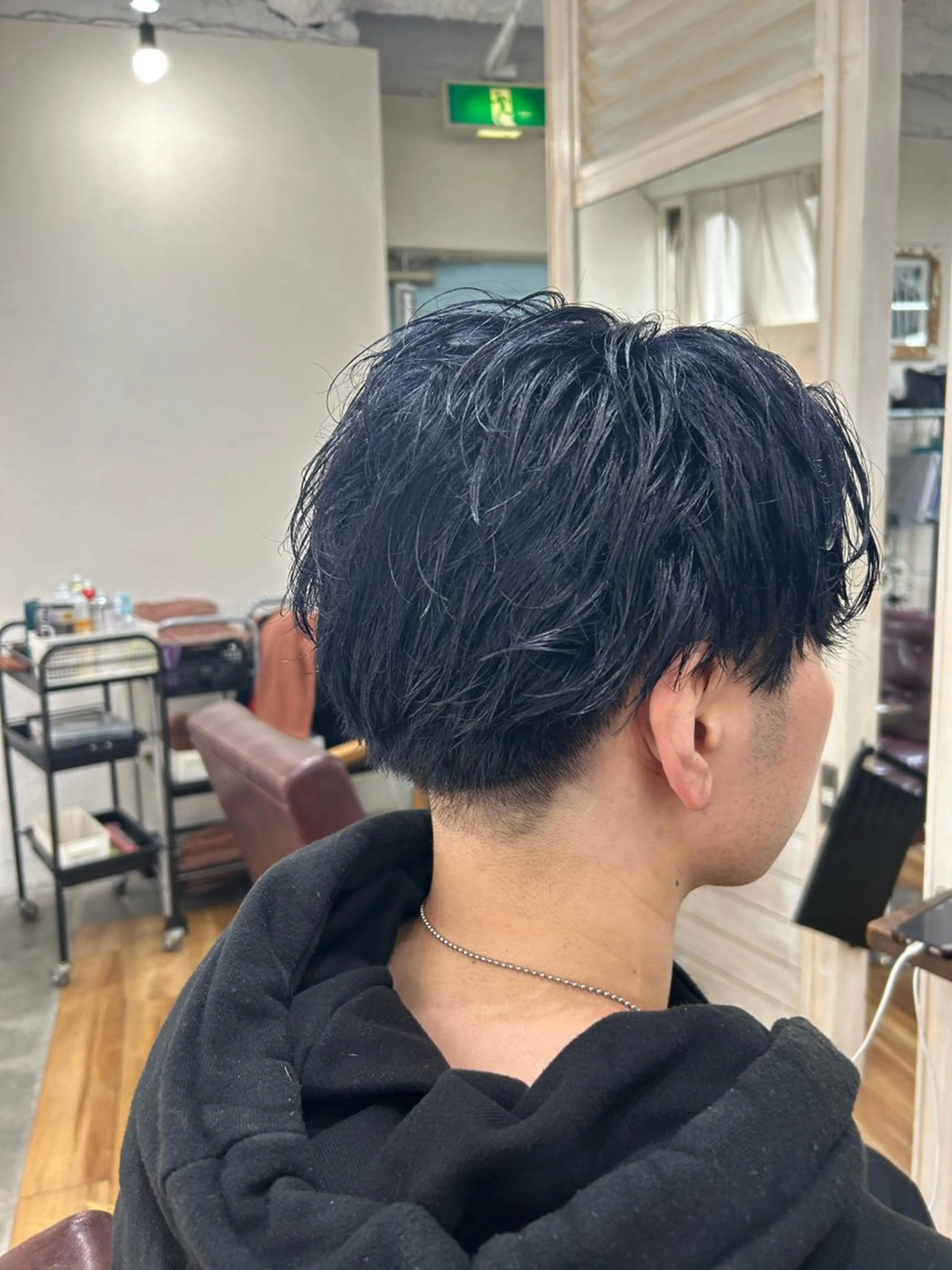 ショート カラー メンズ 黒髪 ブルーカラー ブルーブラック カット ヘアカラー トリートメント CECIL hair なんば店所属・メンズパーマ 艶髪☆店長☆有馬のヘアスタイル