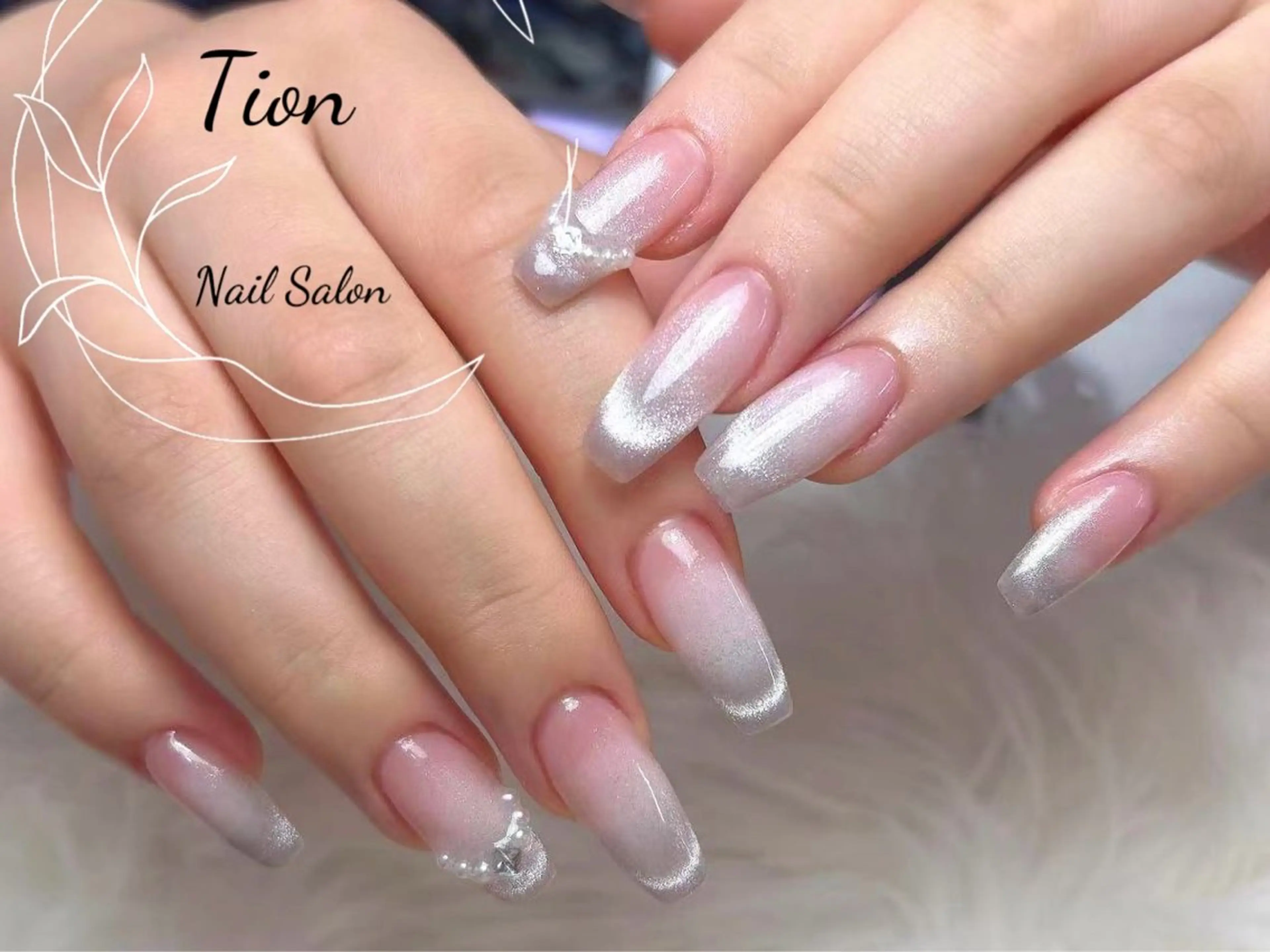 ネイル チークネイル 長さ出し フットネイル フレンチネイル ジェルネイル Nailsalon Tion武蔵小杉店所属・Nailsalon Tion武蔵小杉店のネイルデザイン