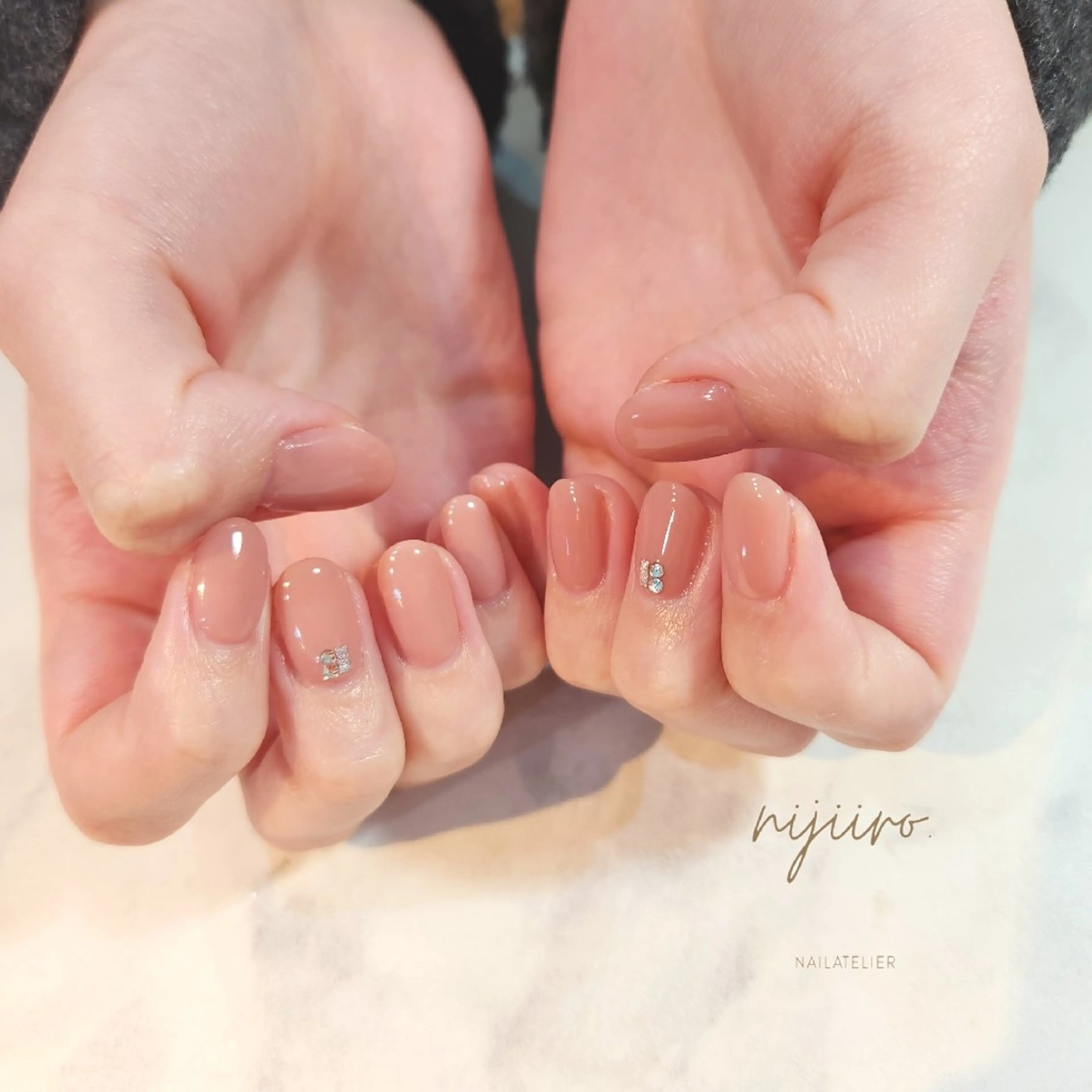 ネイル ハンドネイル nailatelier nijiiro.所属・nijiiro🌈 サトウのネイルデザイン