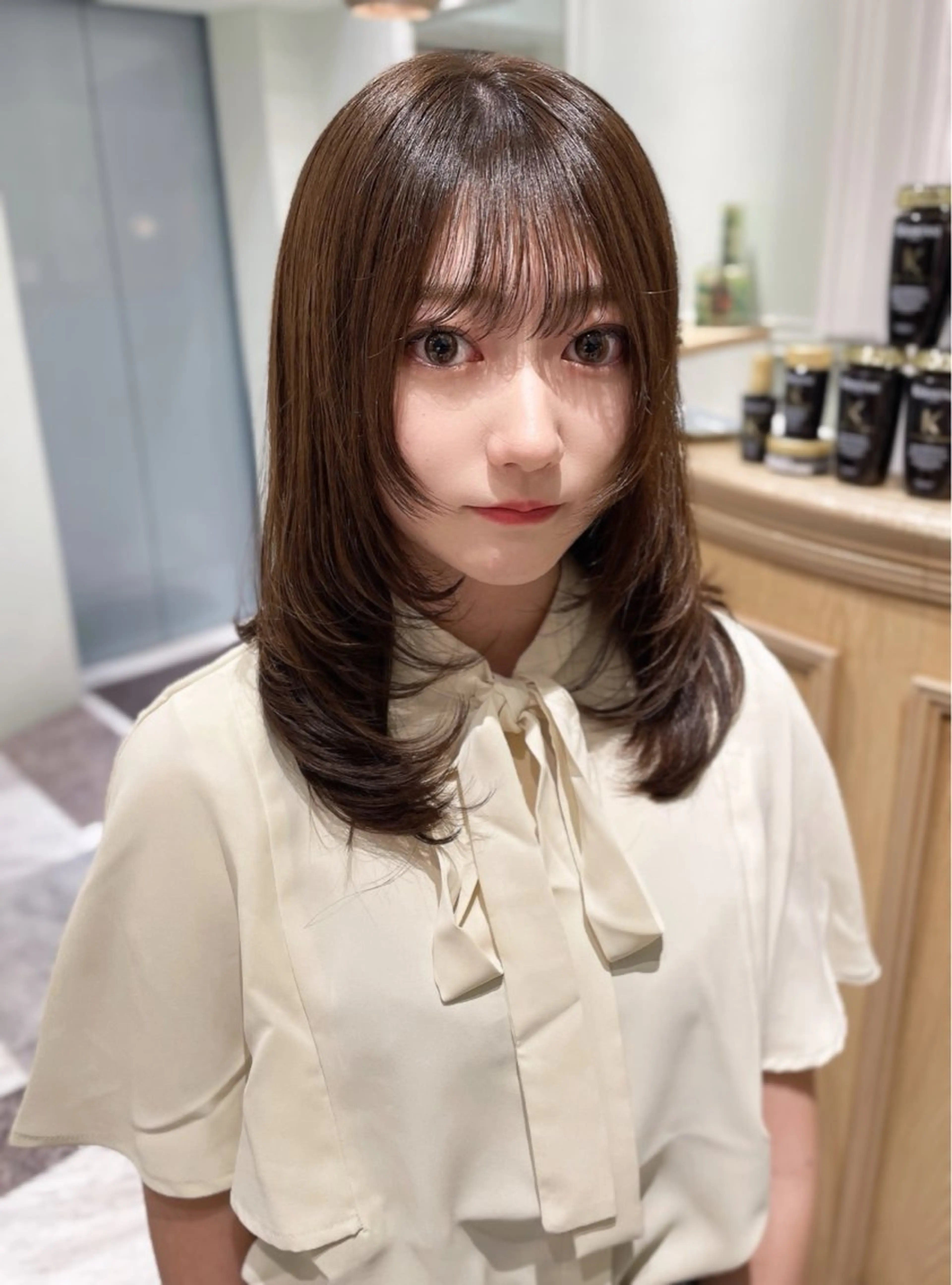 ミディアム カラー ベージュカラー 黒髪 ブリーチ ブルーカラー ブルーブラック 木屋元一/透明感 /レイヤー/顔まわりのヘアスタイル