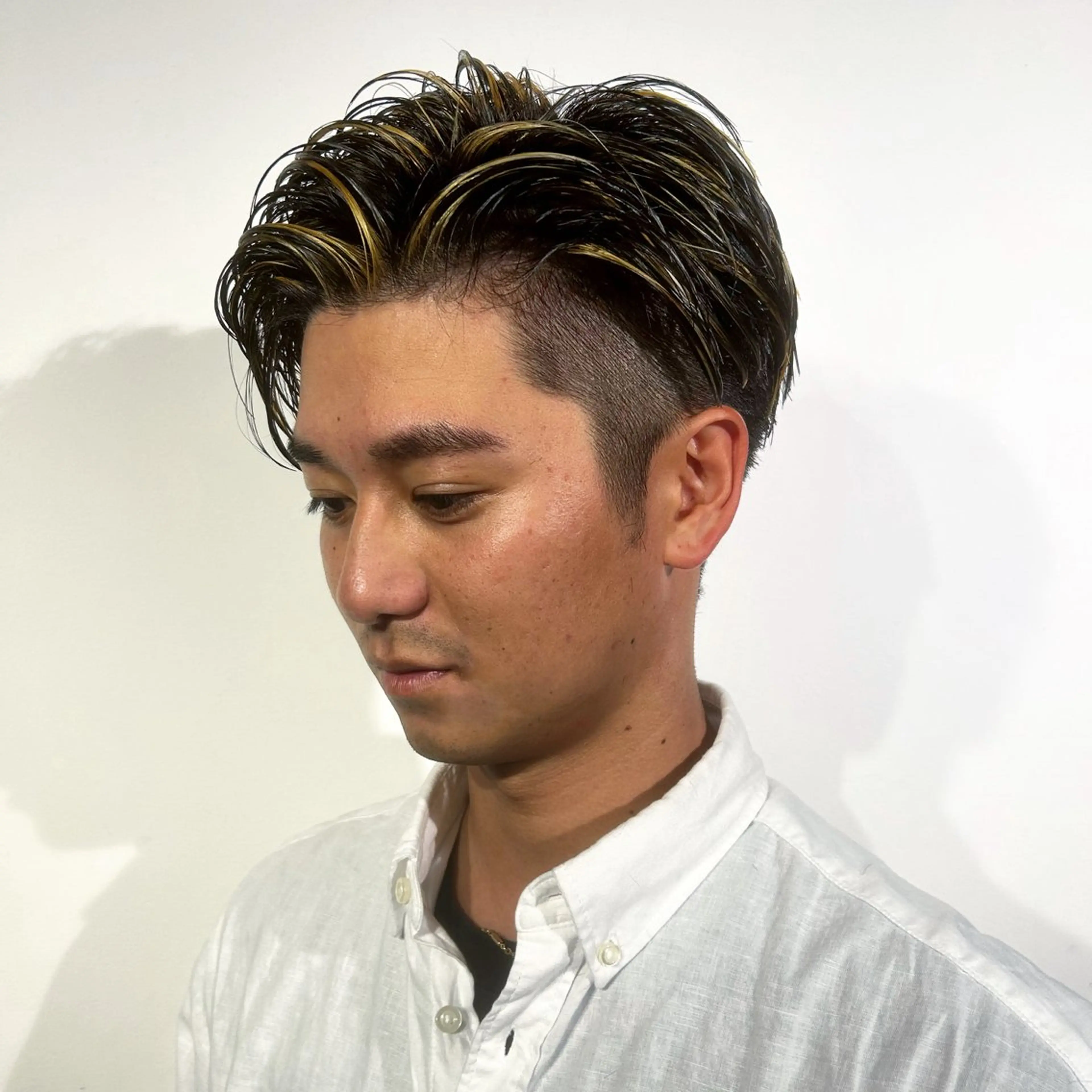 ショート メンズ フェザーパーマ癖毛 曲がる縮毛矯正森岡のヘアスタイル