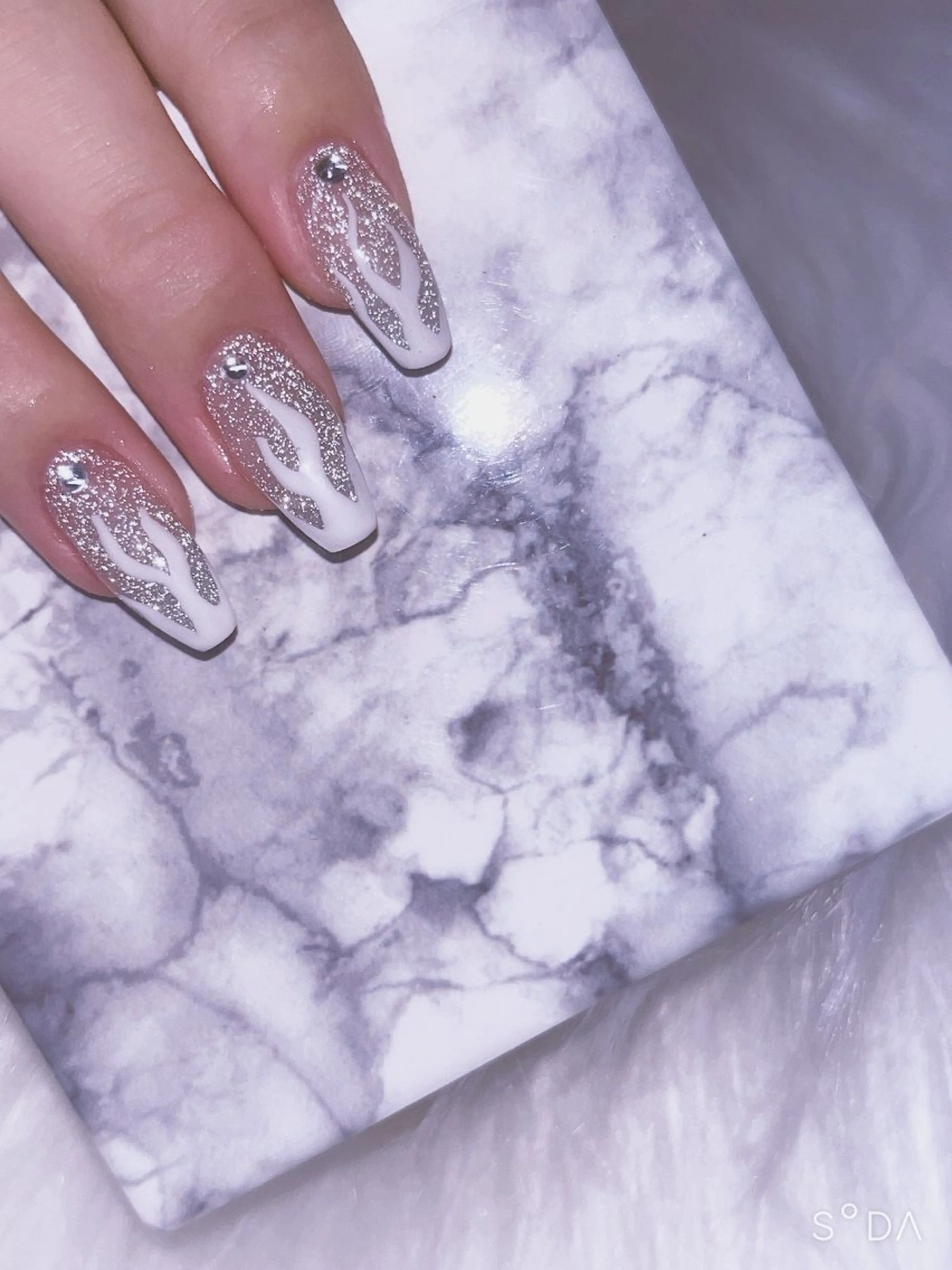 ネイル ハンドネイル CARAT カラットのネイルデザイン