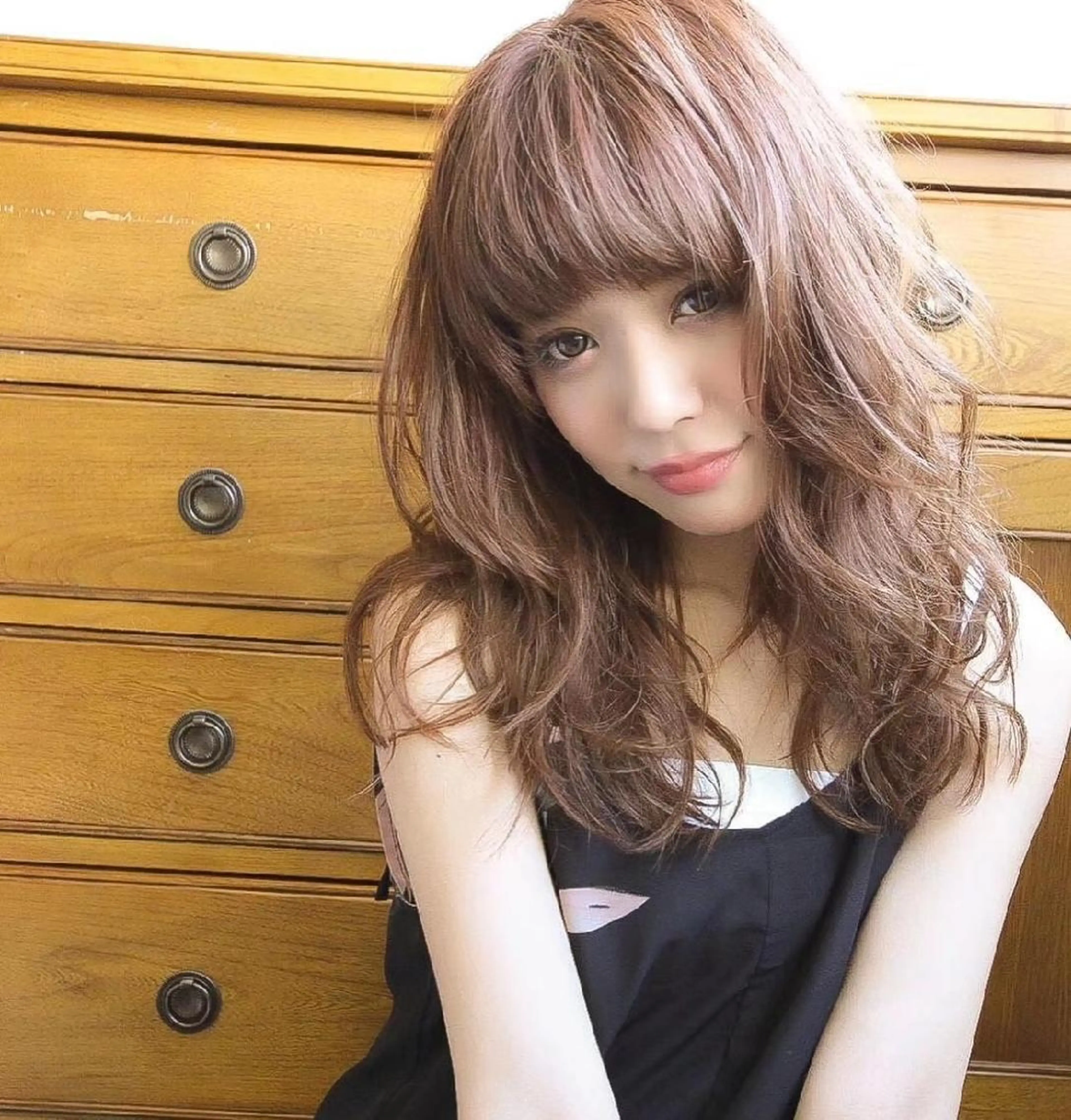 ミディアム カラー パーマ カット ヘアカラー トリートメント u hair所属・こばやし ももこのヘアスタイル