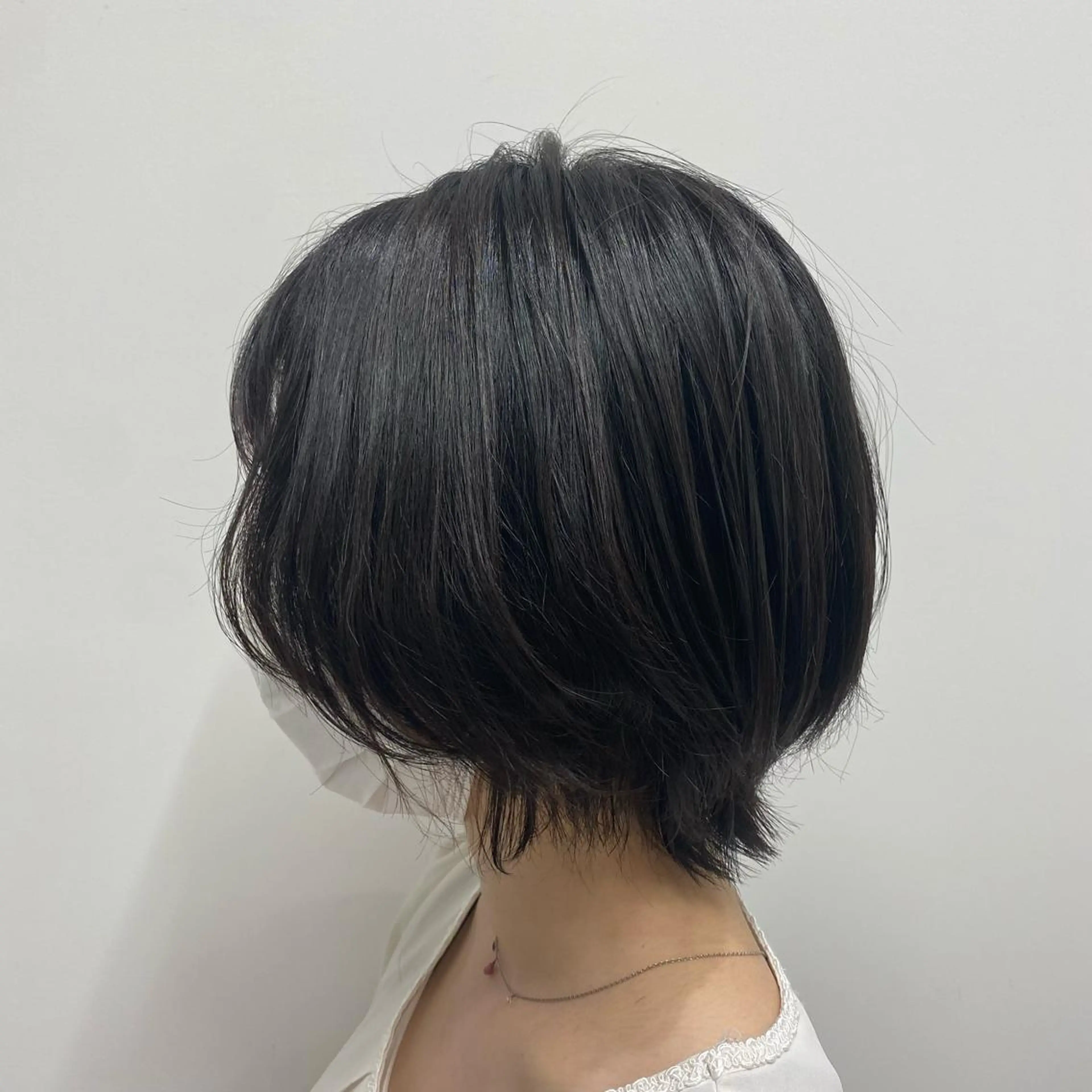 ショート くびれヘア ショートヘア カット 村山 豪歩のヘアスタイル