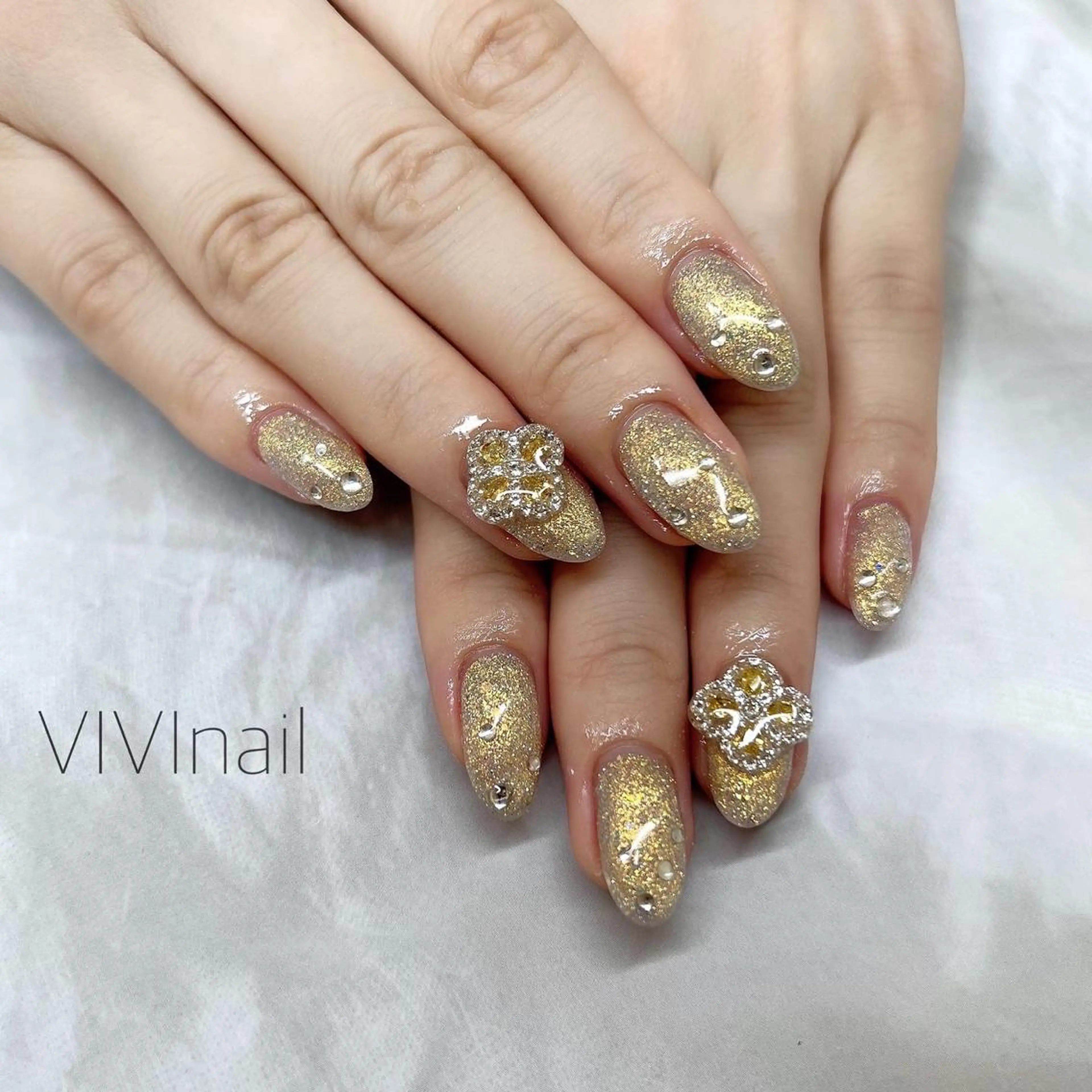 ネイル キラキラネイル ハンドネイル vivi nailのネイルデザイン