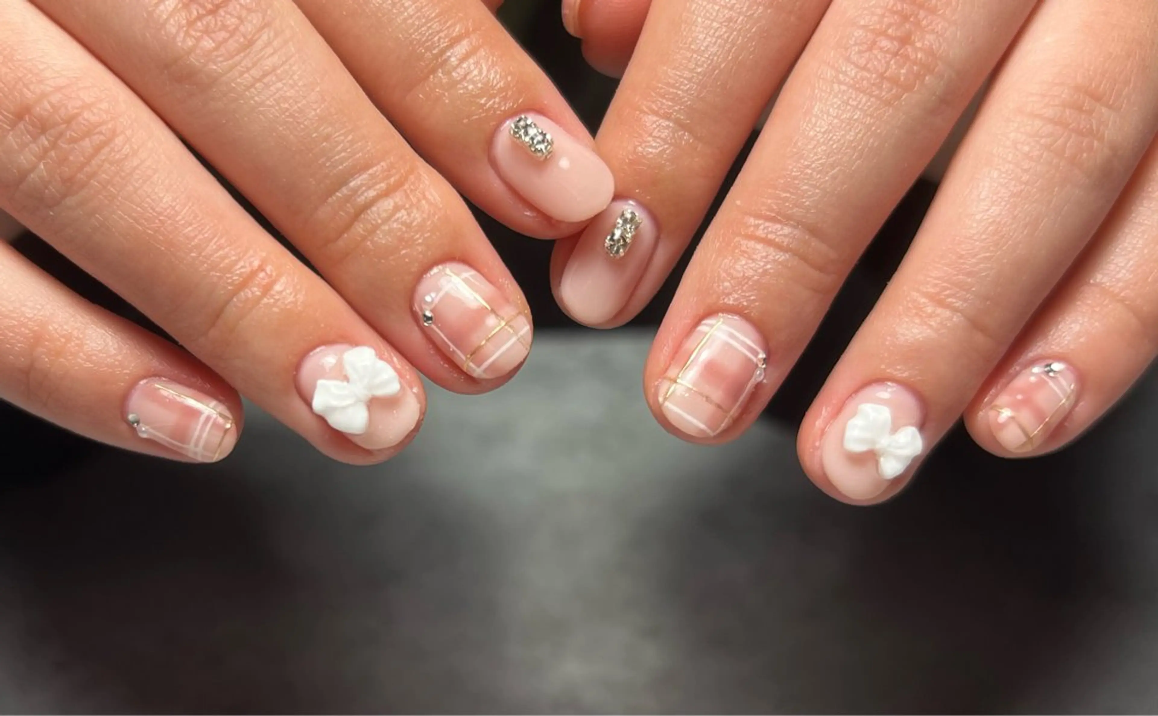 ネイル ハンドネイル minako .のネイルデザイン