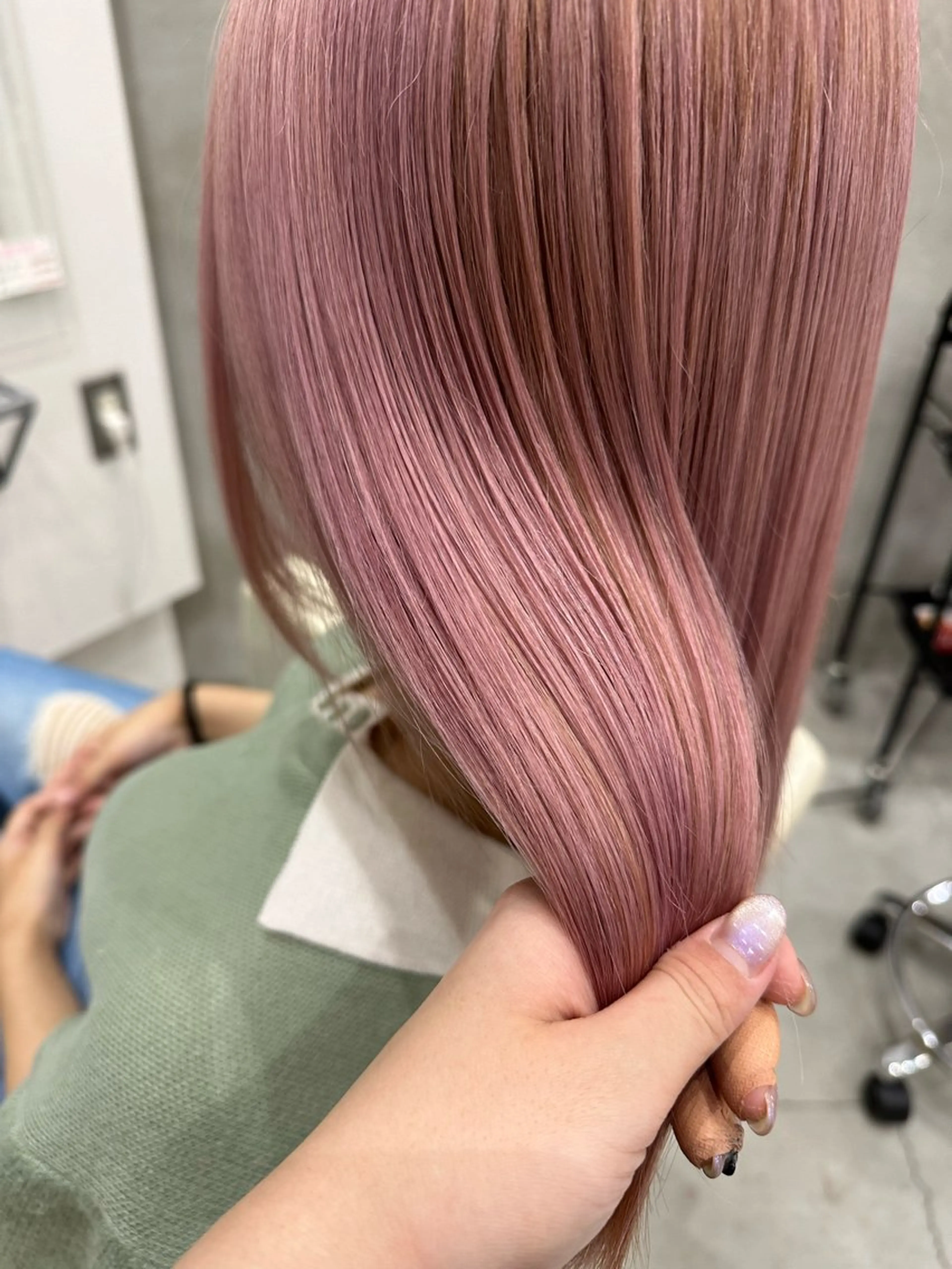 セミロング カラー solua所属・さあや 【透け感/艶感】のヘアスタイル