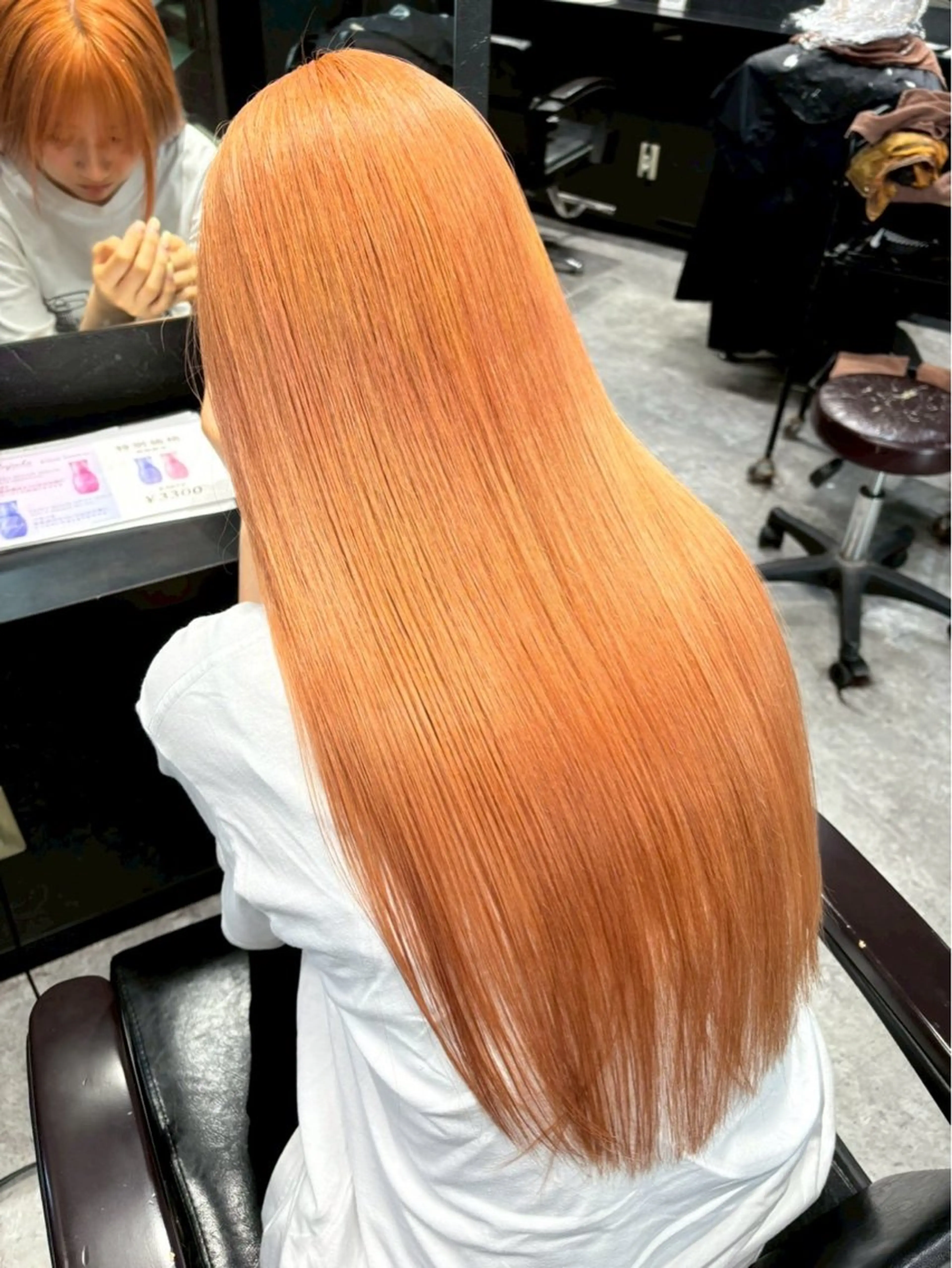 【☎️2回目以降のお客様☎️】ダブルカラー(全頭ブリーチ＋カラー)＋トリートメントの写真