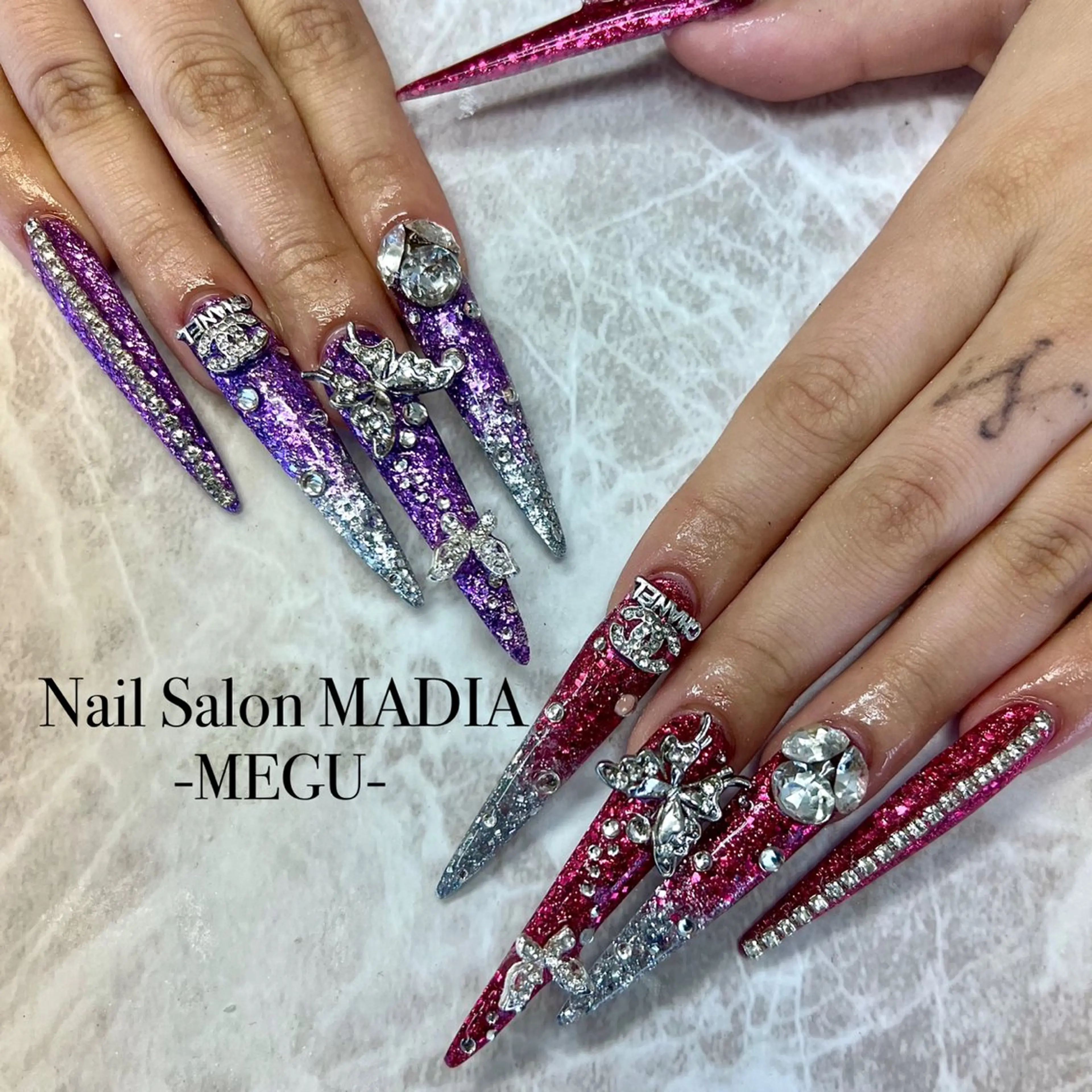 ネイル MADIA藤沢所属・MADIA MEGUのネイルデザイン