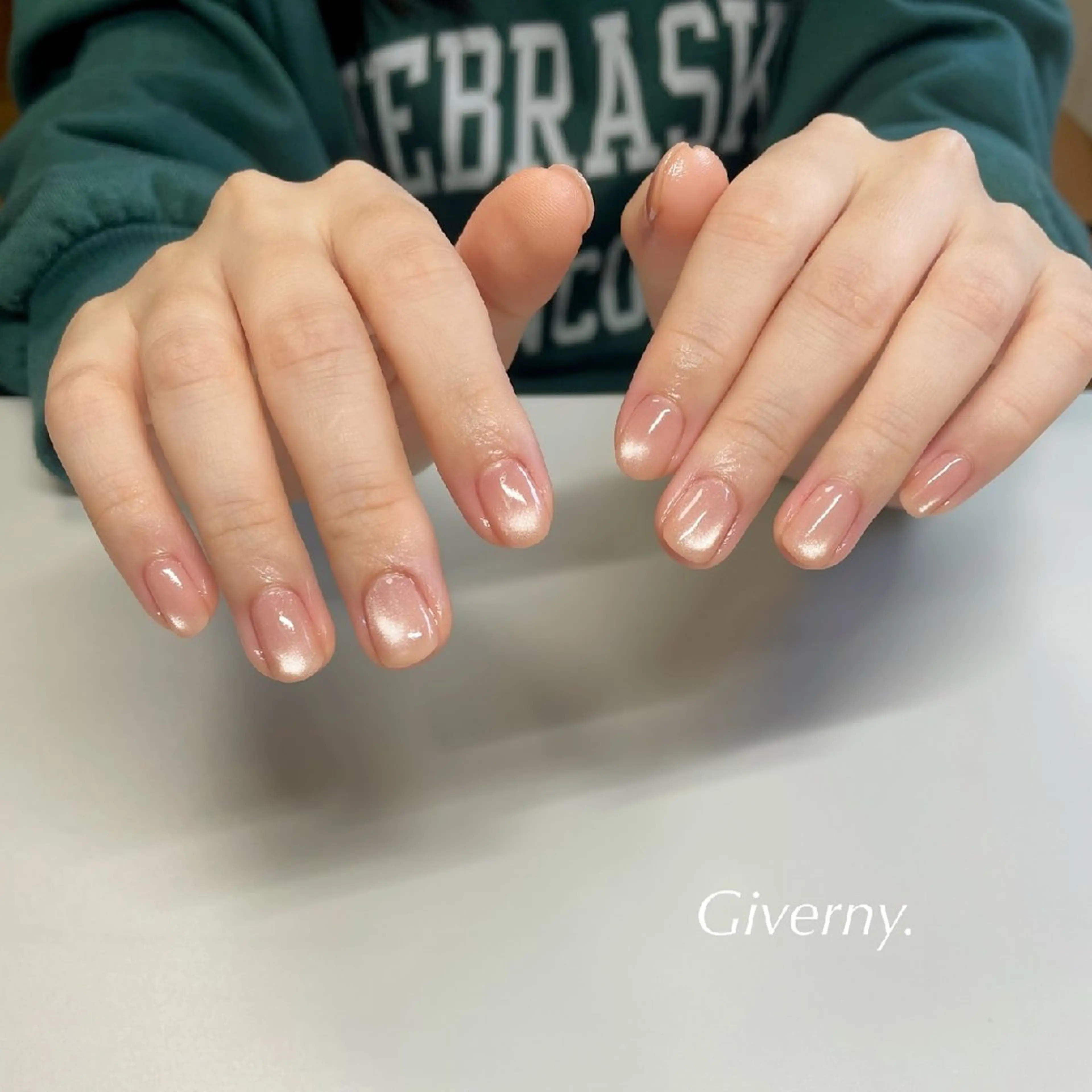 ネイル マグネットネイル ハンドネイル Giverny .のネイルデザイン