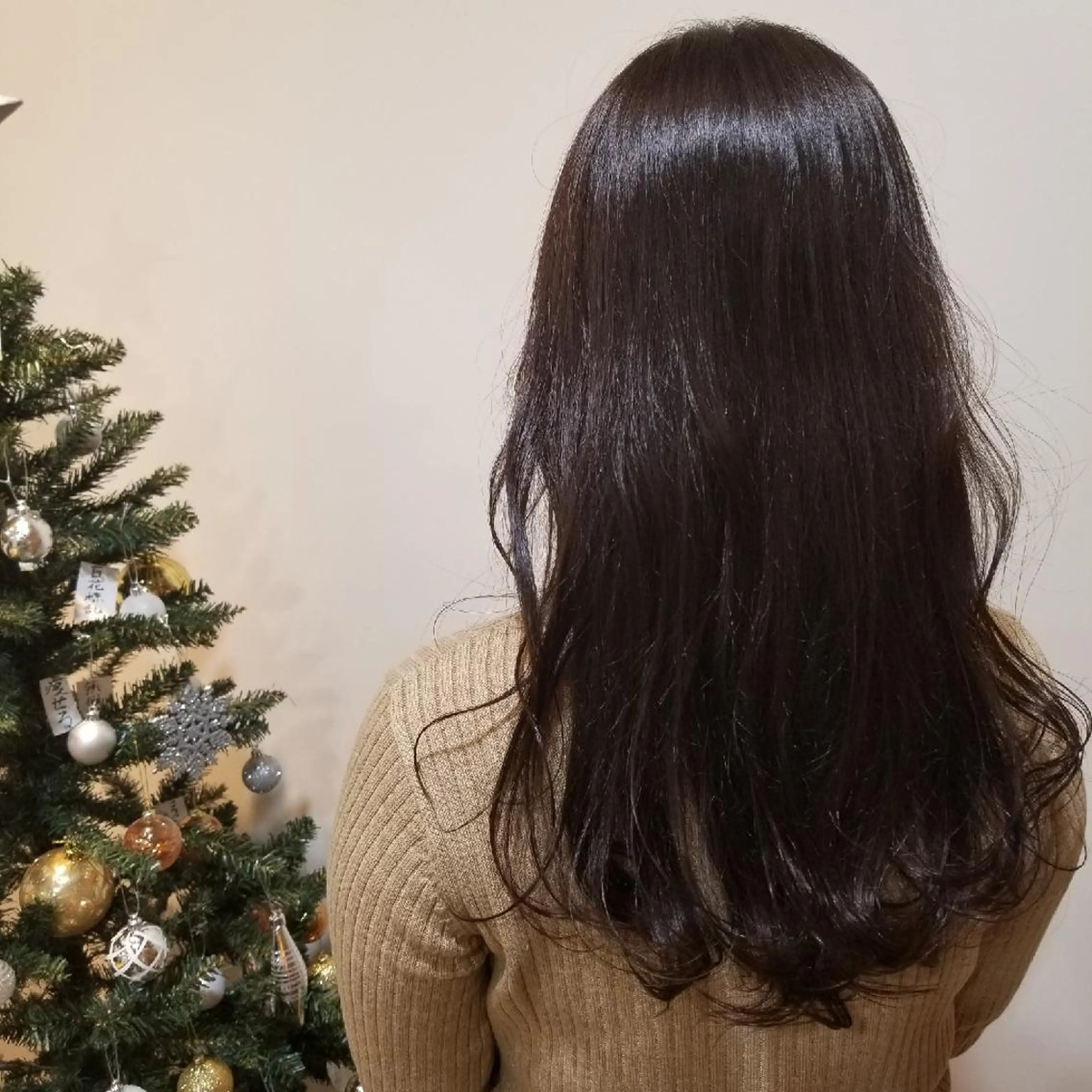 ロング カラー salowin渋谷kitaya park前所属・RIKA韓国ヘア/く びれヘア/上品カラーのヘアスタイル