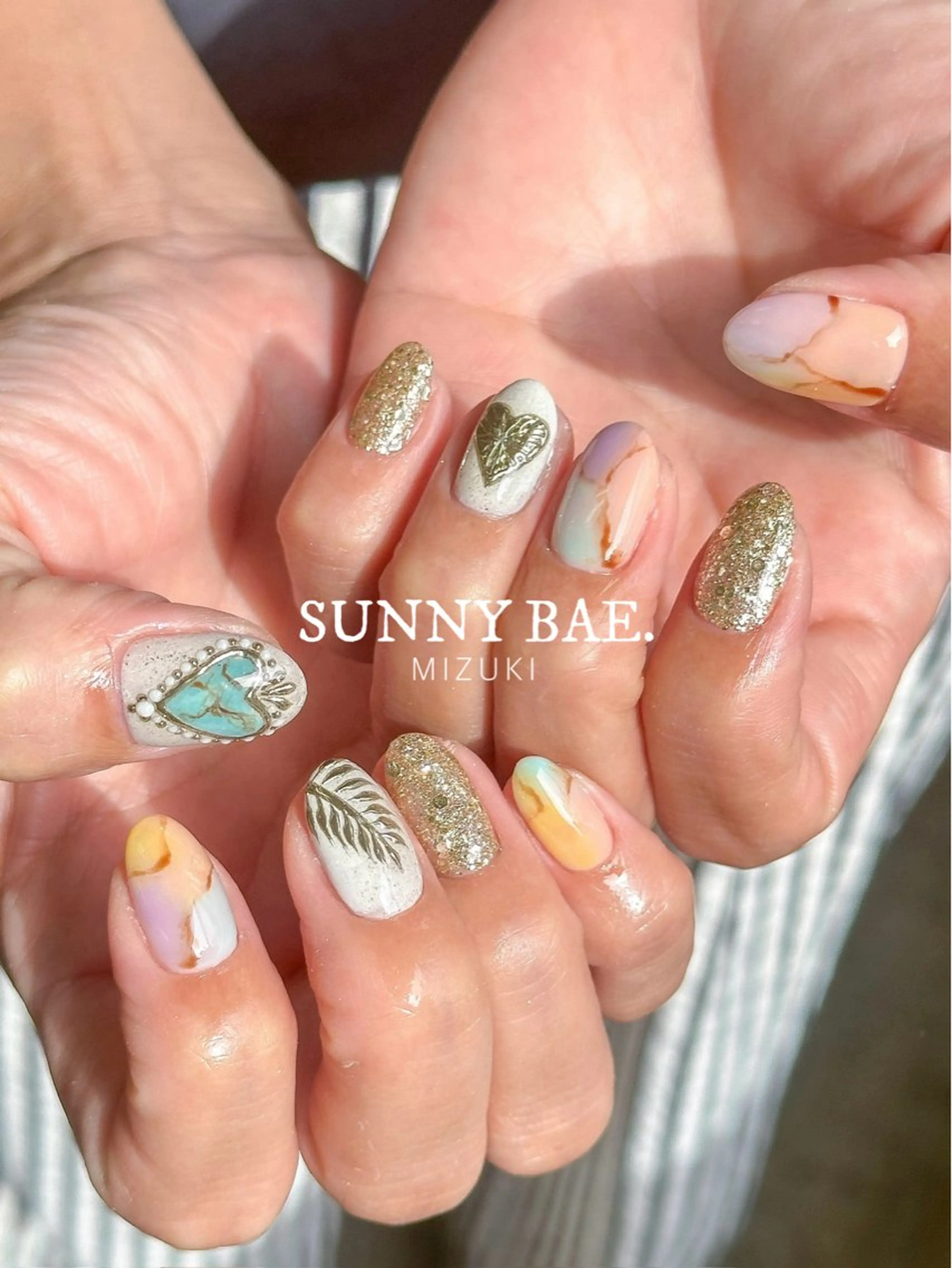 ネイル アートネイル ジェルネイル 大理石ネイル(マーブル) ミラーネイル 夏ネイル ハンドネイル SUNNY BAE. 🌼MIZUKIのネイルデザイン