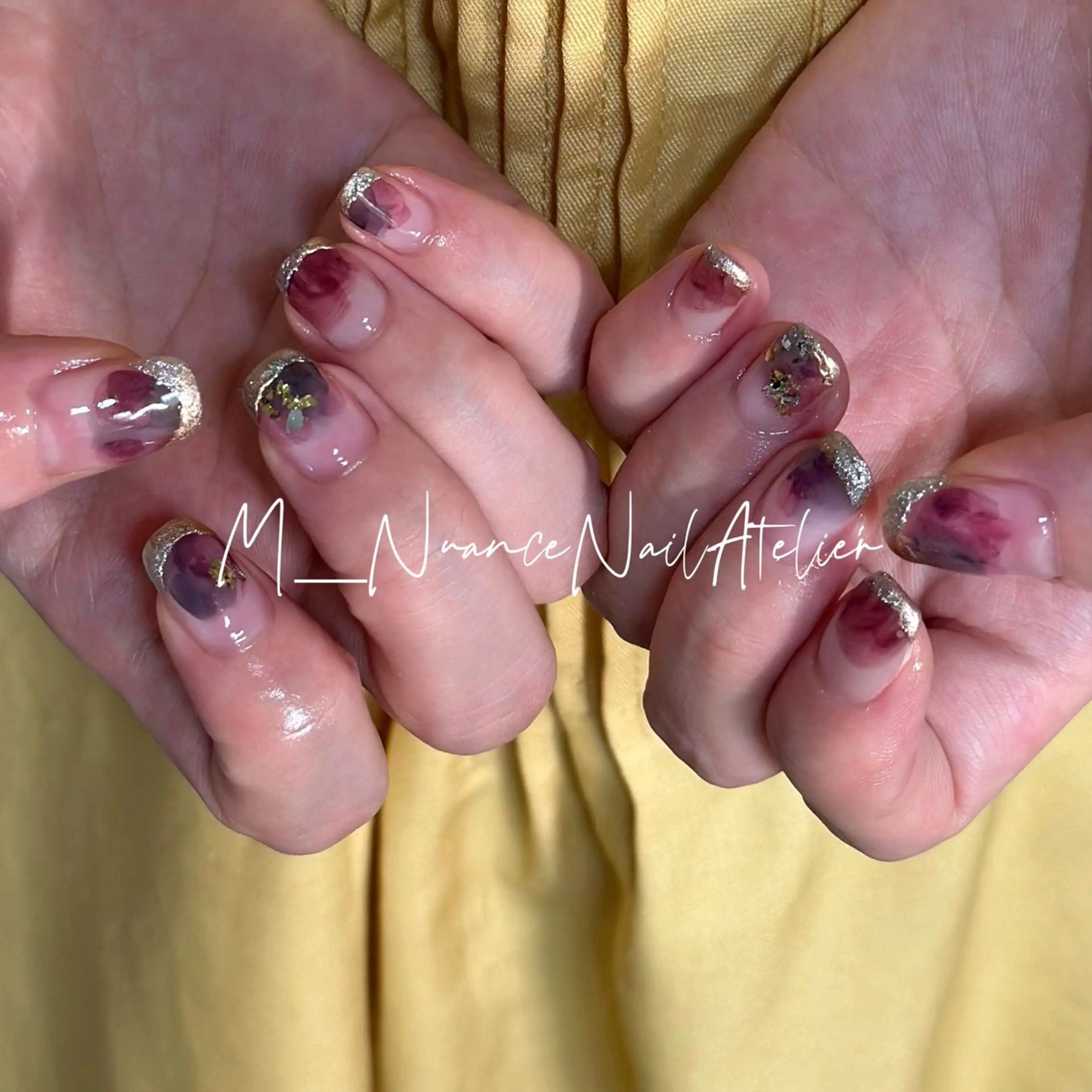 ネイル マグネットネイル ニュアンスネイル オフィスネイル シンプルネイル ハンドネイル GO TODAY横浜Solace店所属・M___nail atelierのネイルデザイン