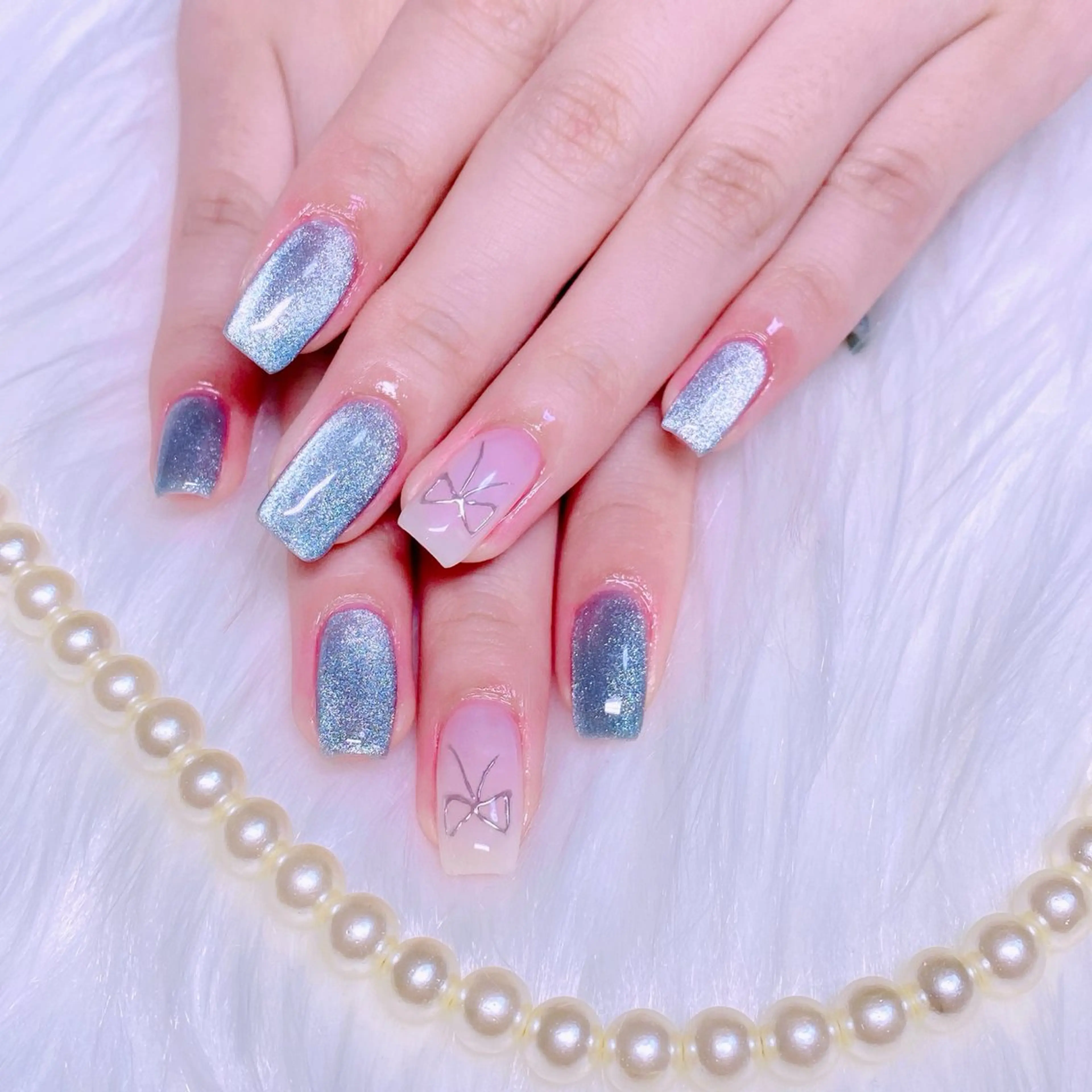 ネイル マグネットネイル リボン スクエアネイル Nail Yunaのネイルデザイン