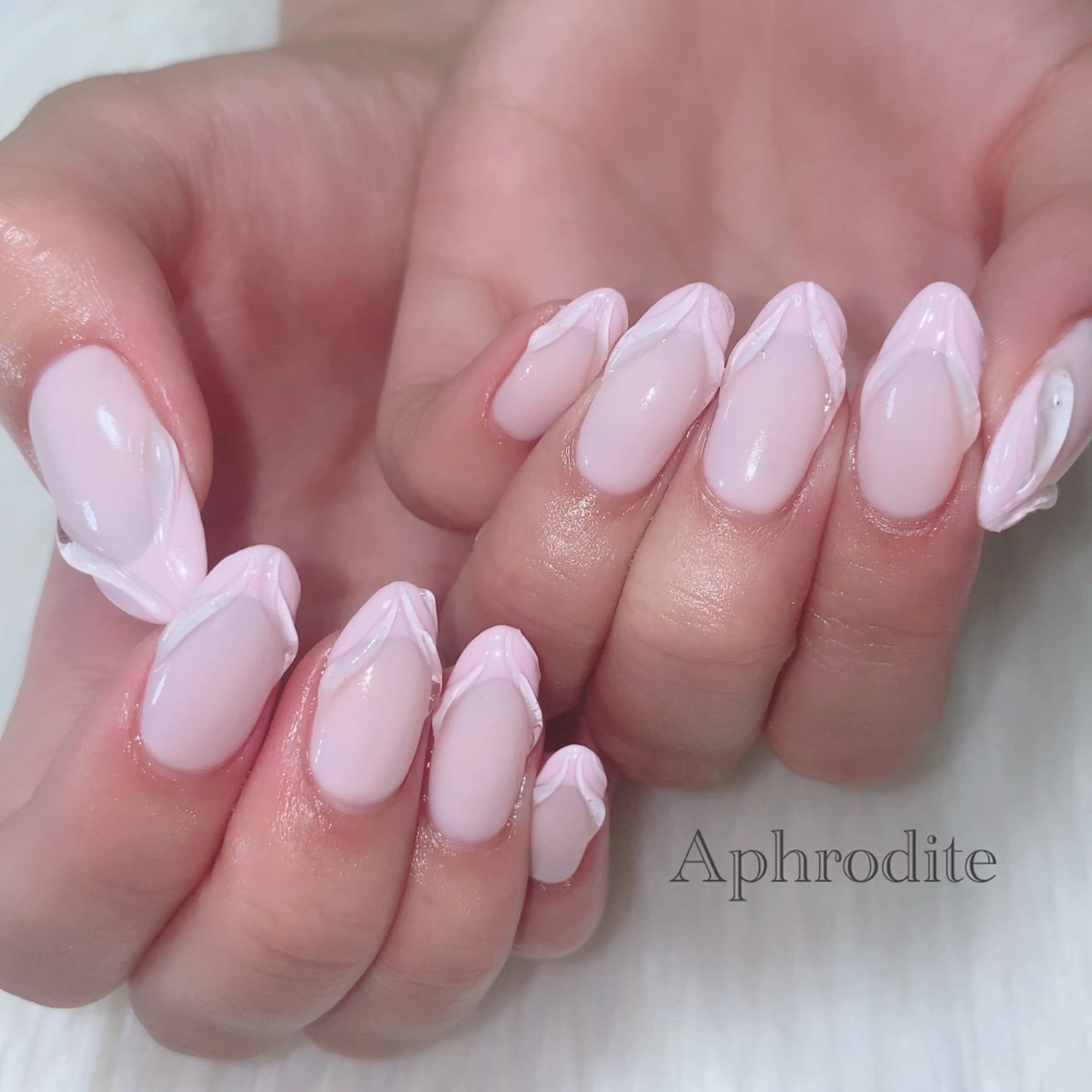 ネイル Aphrodite パラジェル認定サロンのネイルデザイン