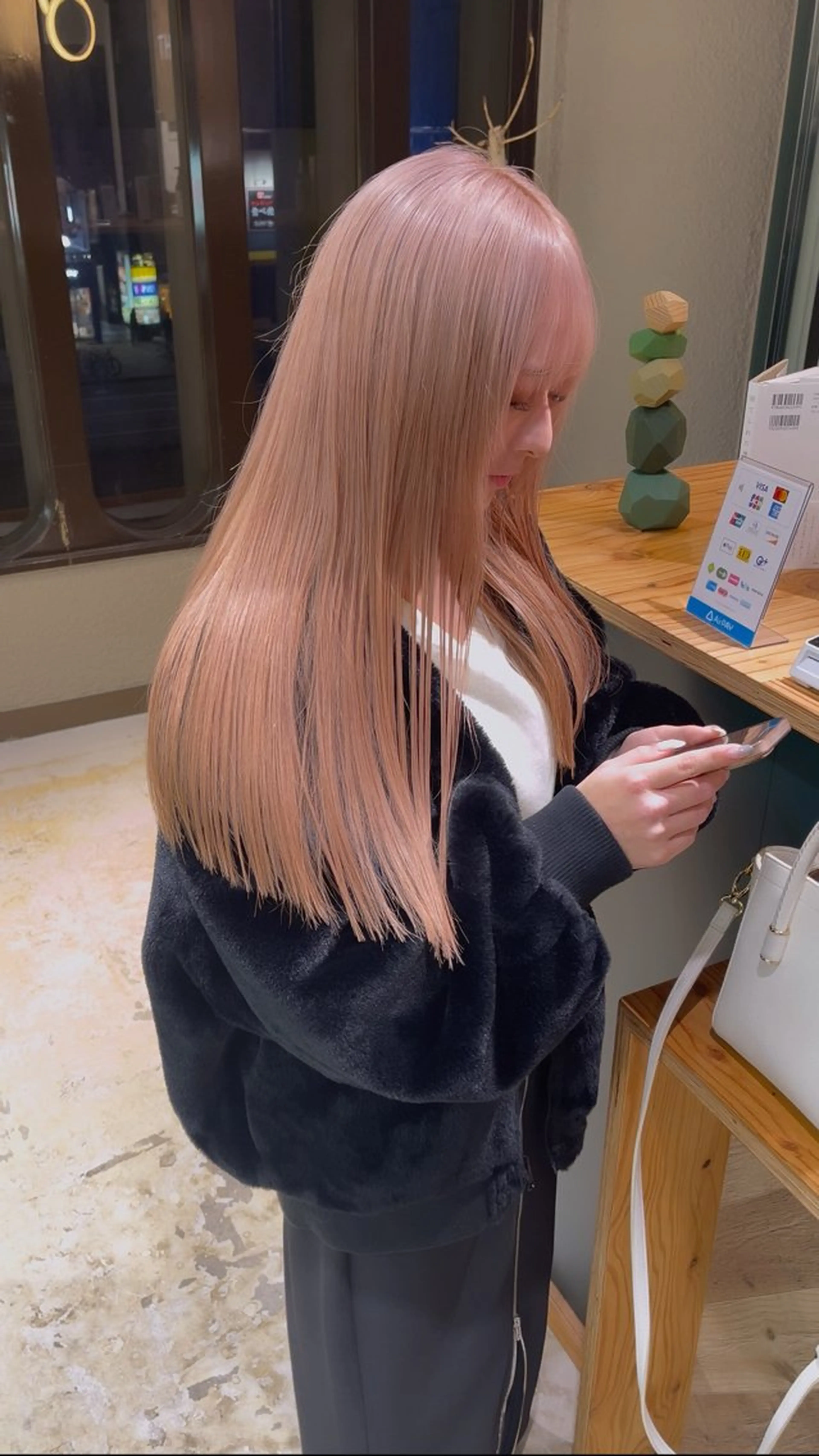 ミディアム 💖難波艶ハイトーン 髪質改善💖ケンシンのヘアスタイル