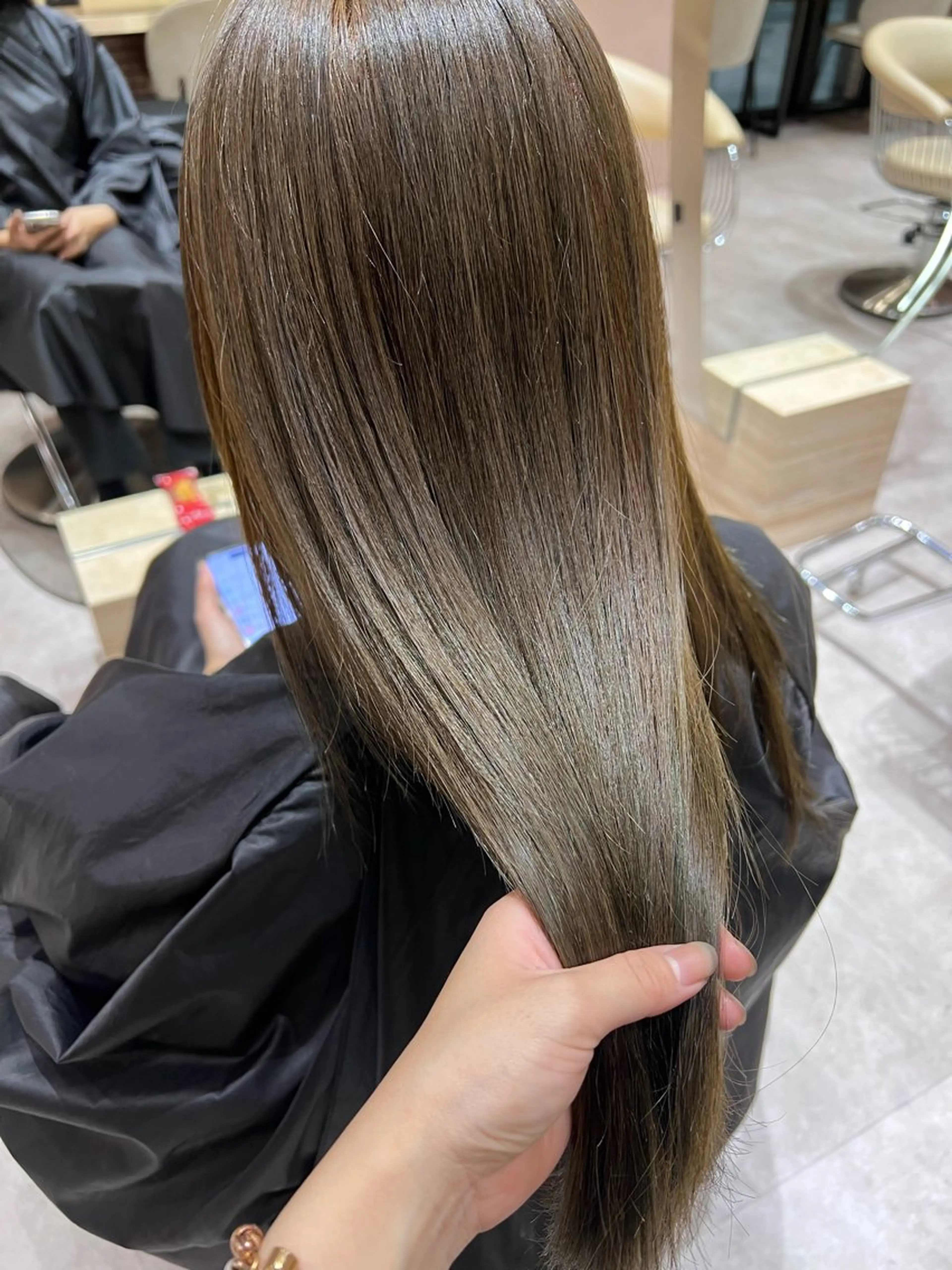 セミロング カラー 渋谷🌈透明感カラー レイヤー/mikuのヘアスタイル