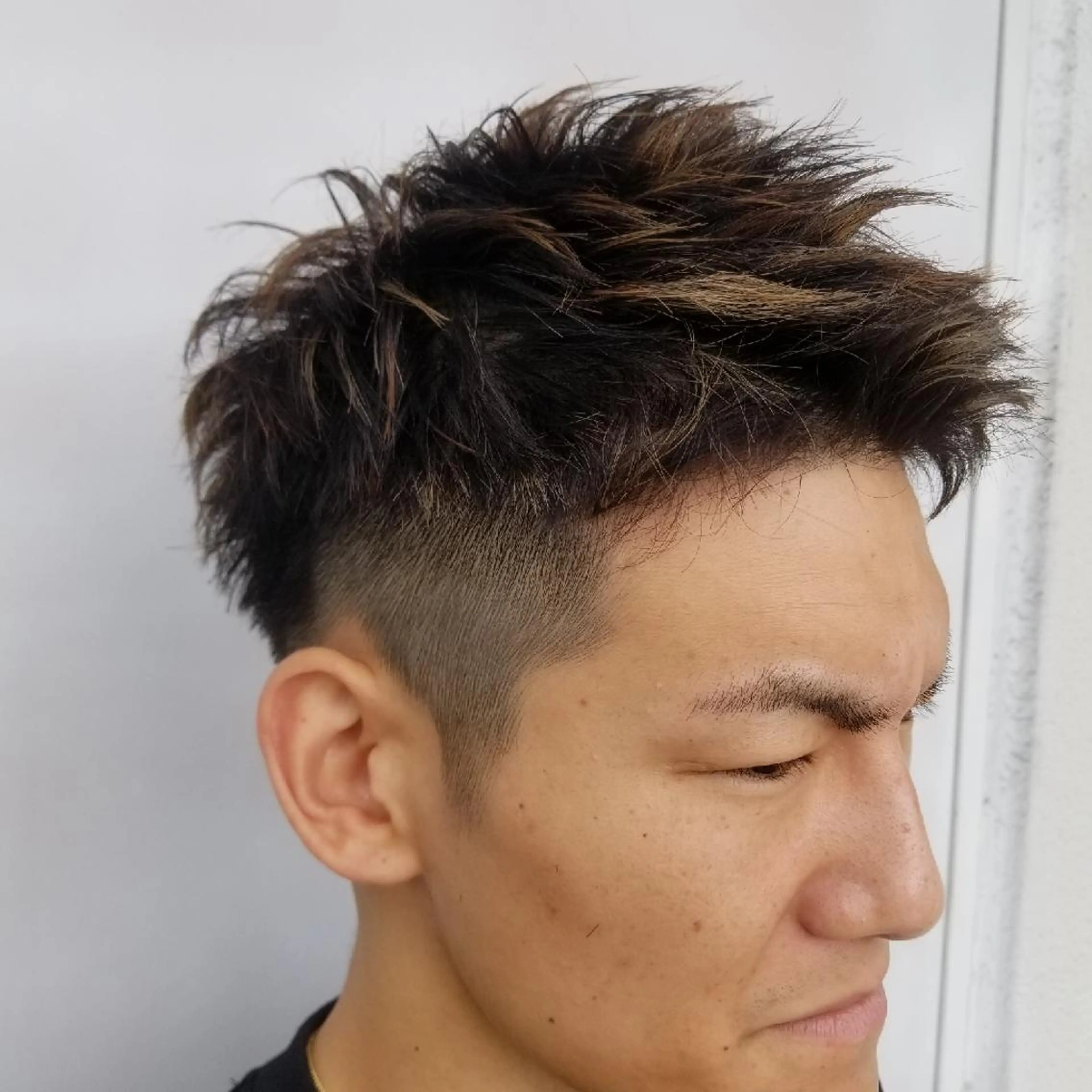 ショート メンズ カット ヘアカラー トリートメント 501 HAIR studio所属・22時迄営業サロン⭐ YASUHIRO🌿の眉毛・アイブロウイメージ