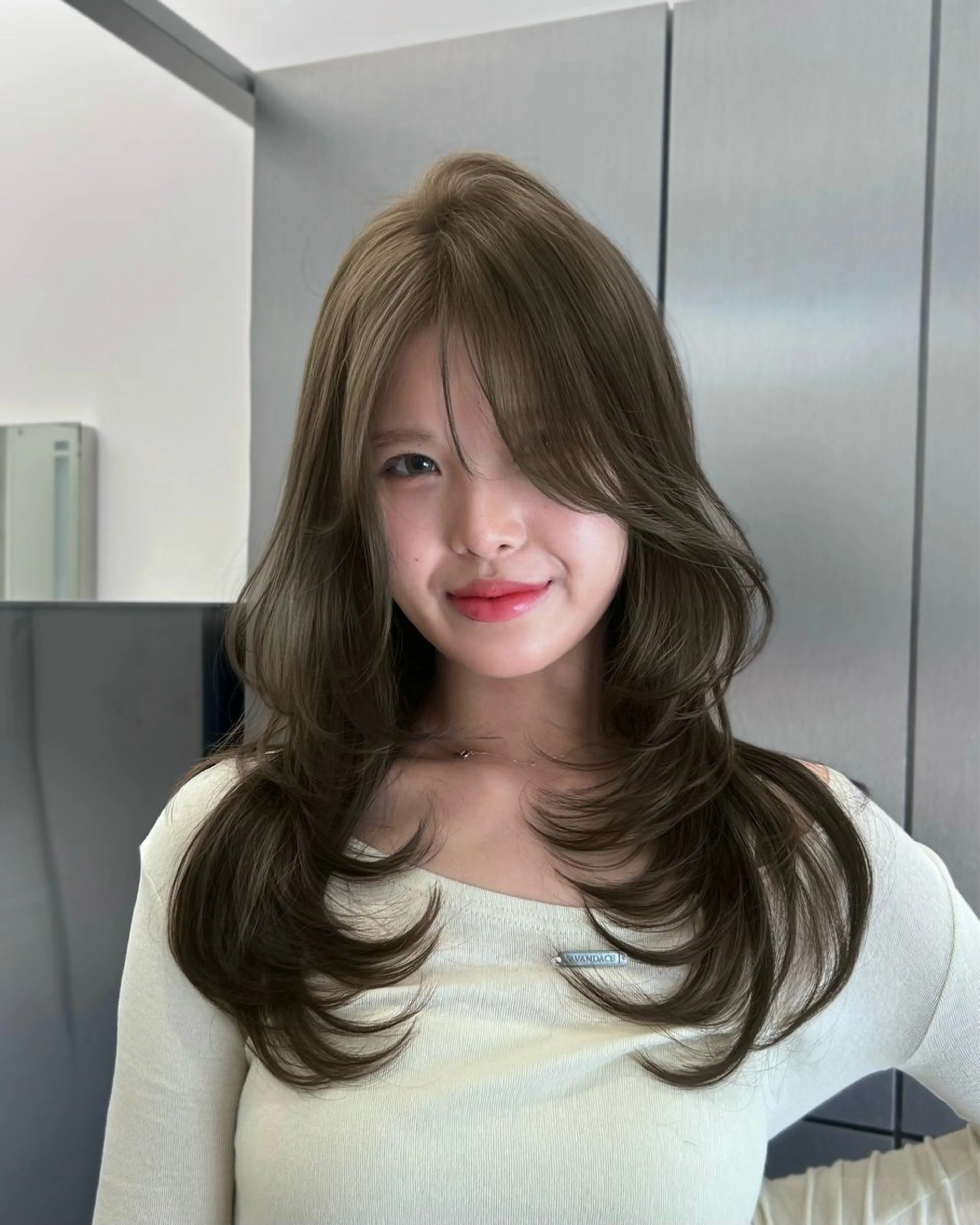 ロング レイヤーカット 大人レイヤー/艶髪 🇺🇸TOMONAのヘアスタイル