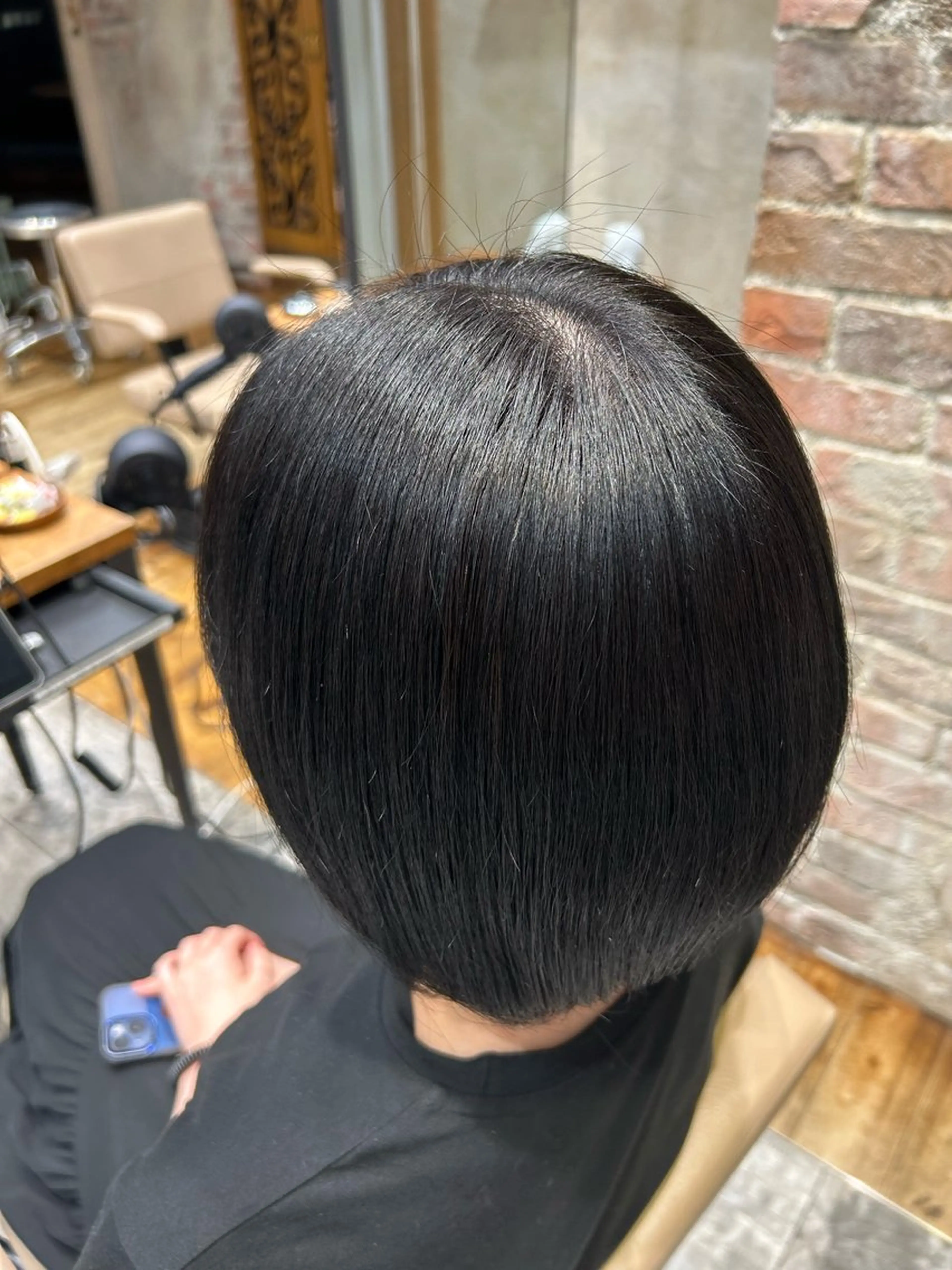 ショート カラー 和田 茉日琉のヘアスタイル