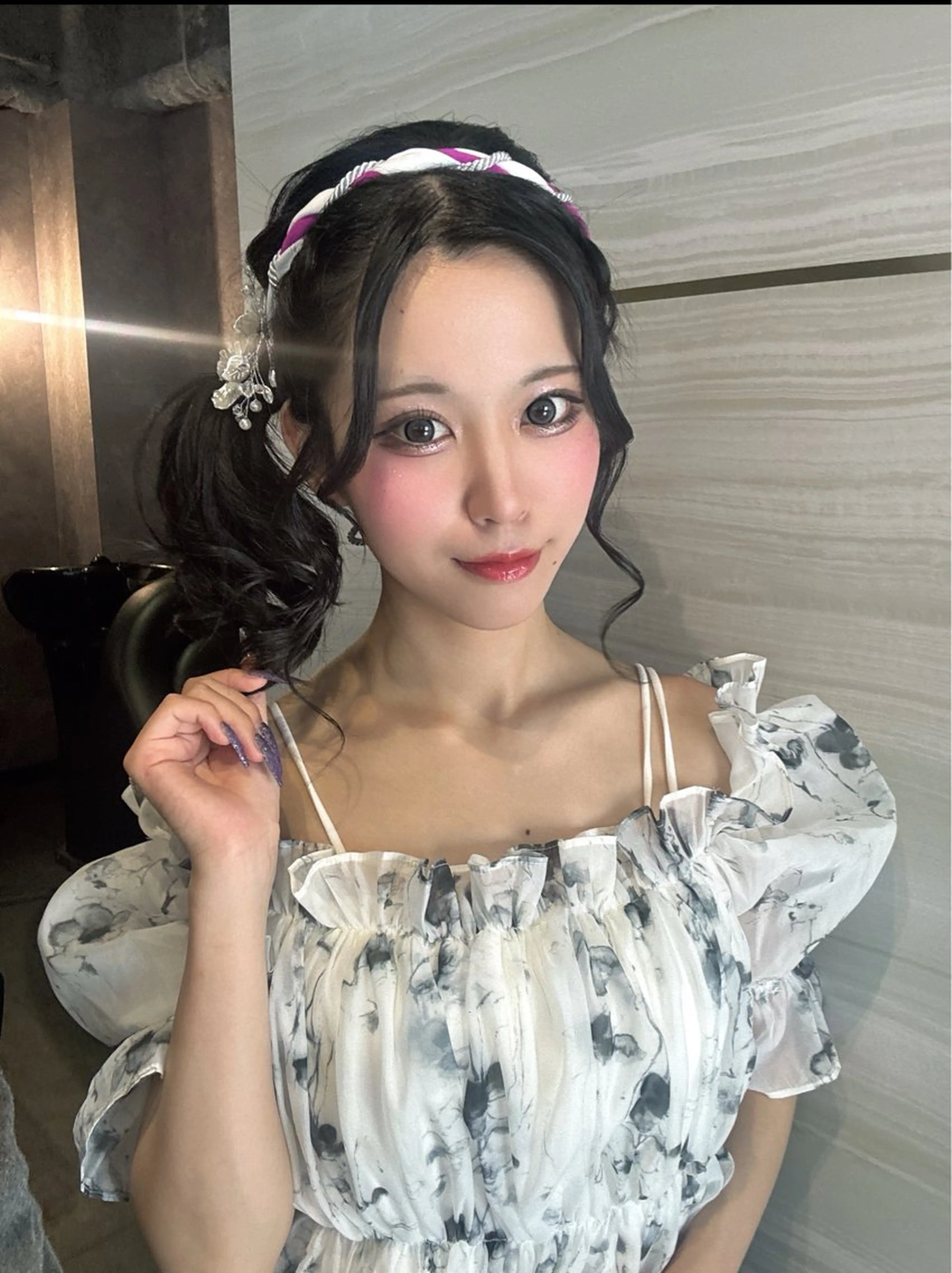 ミディアム ヘアセット 島崎 穂乃香のヘアスタイル