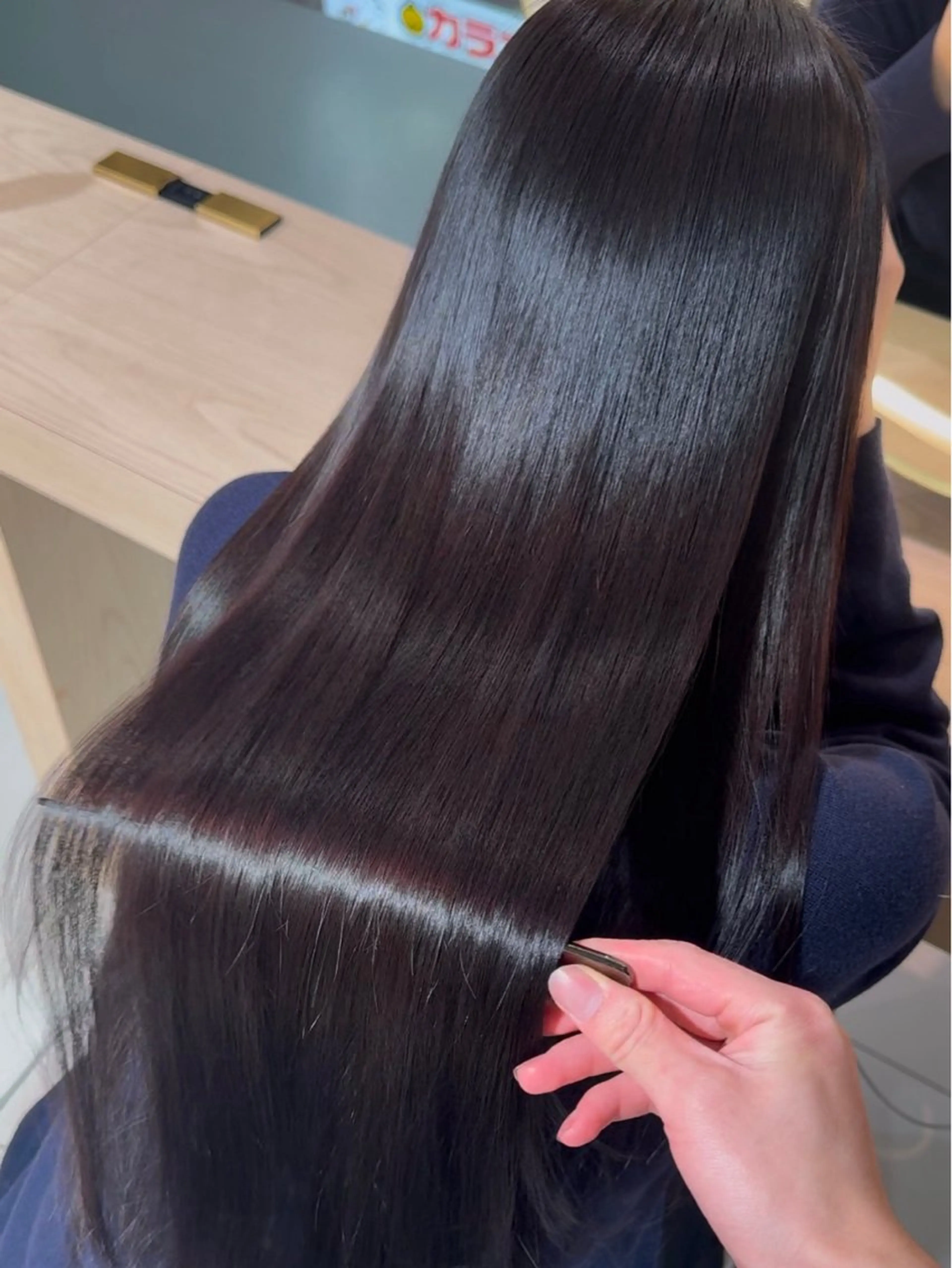 ロング パーマ カット 縮毛矯正 トリートメント レイヤーカット/ 縮毛矯正/西野和裕のヘアスタイル